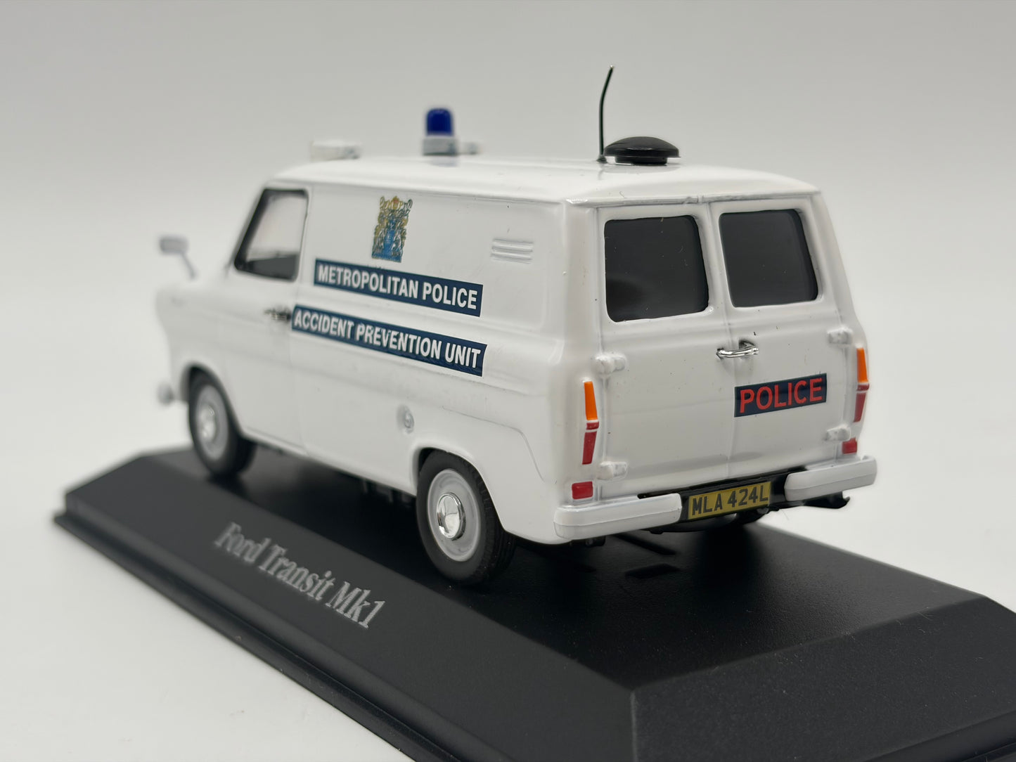 1/43 1972 Ford Transit MK1 - Metropolitan Police | Model Police Car