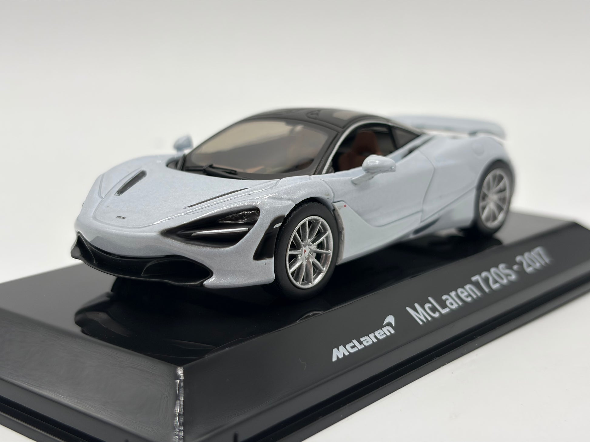 1/43 2017 McLaren 720S | Model Car | Supercar Collection