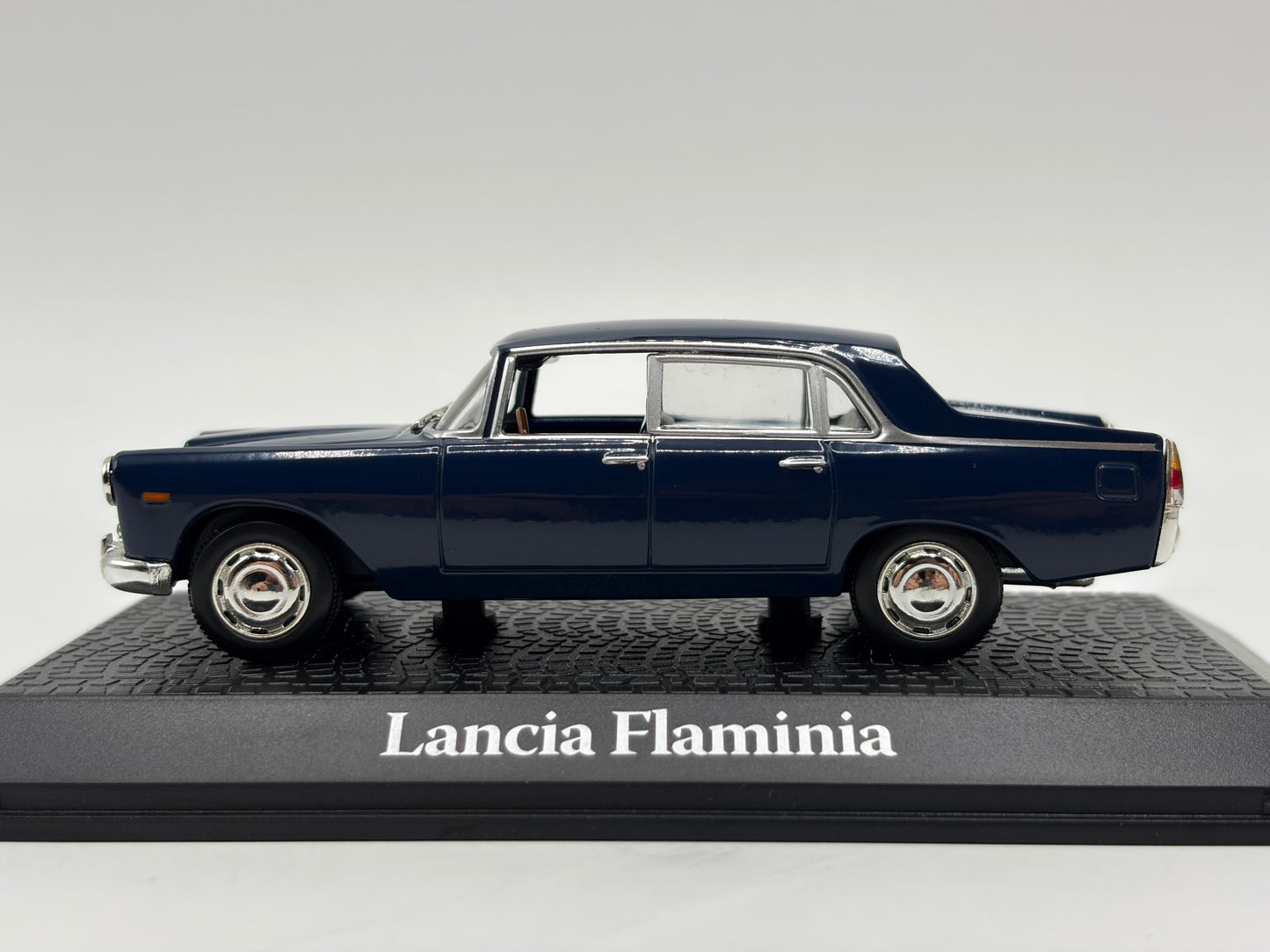 1/43 1960 Lancia Flaminia - Rome Olympics - Giovanni Gronchi | Model Car