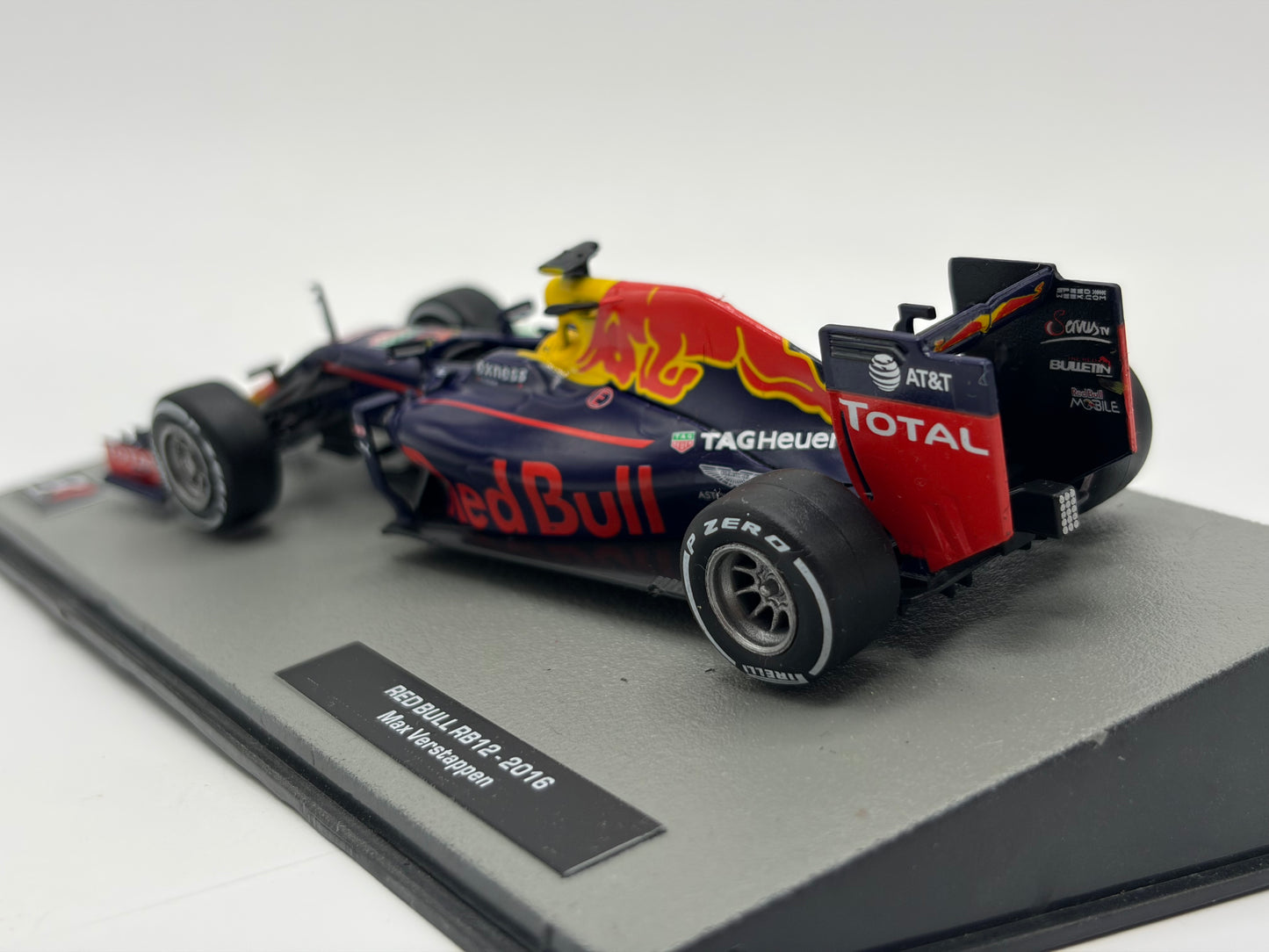 1/43 2016 Red Bull RB12 – Max Verstappen | Model F1 Car