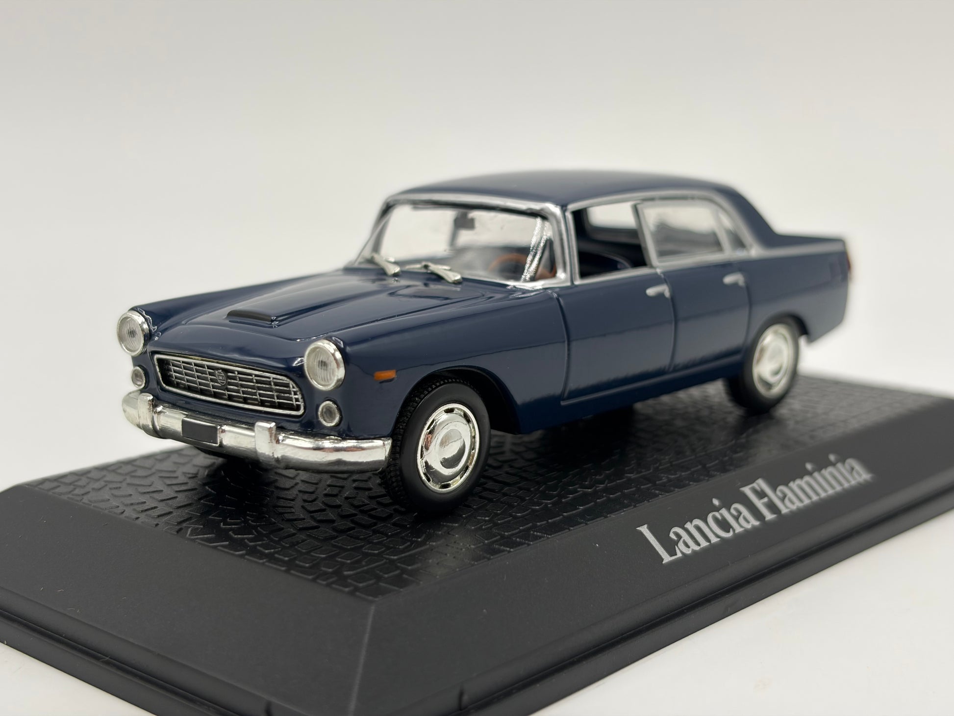 1/43 1960 Lancia Flaminia - Rome Olympics - Giovanni Gronchi | Model Car