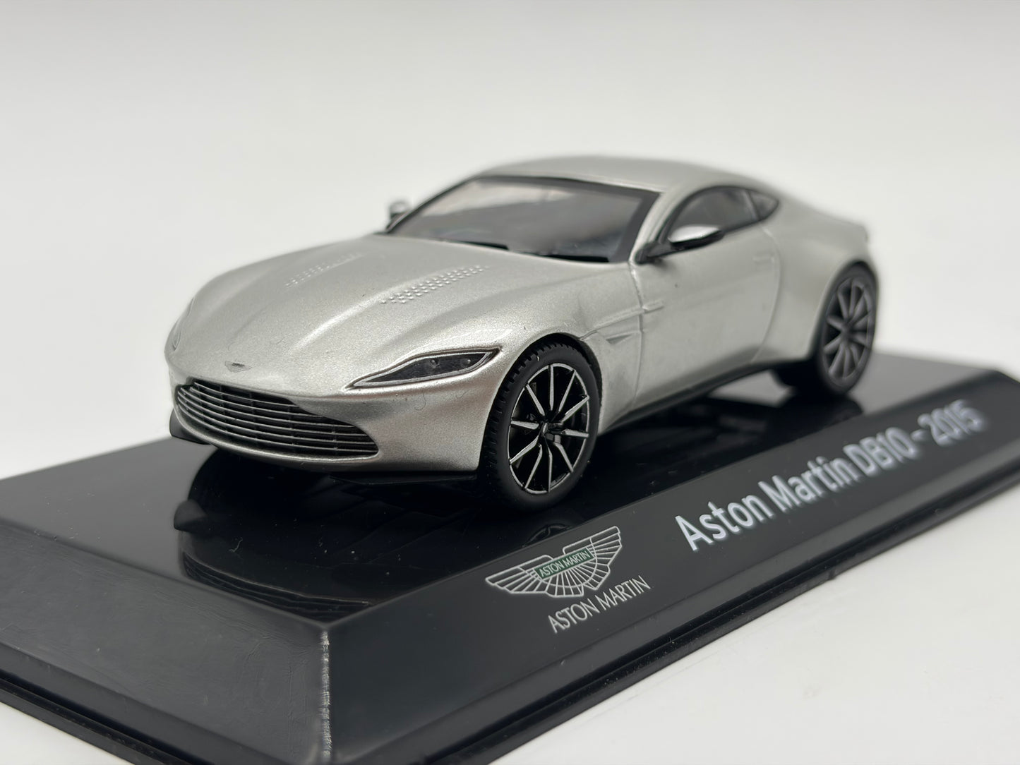 1/43 2015 Aston Martin DB10 | Model Car | Supercar Collection