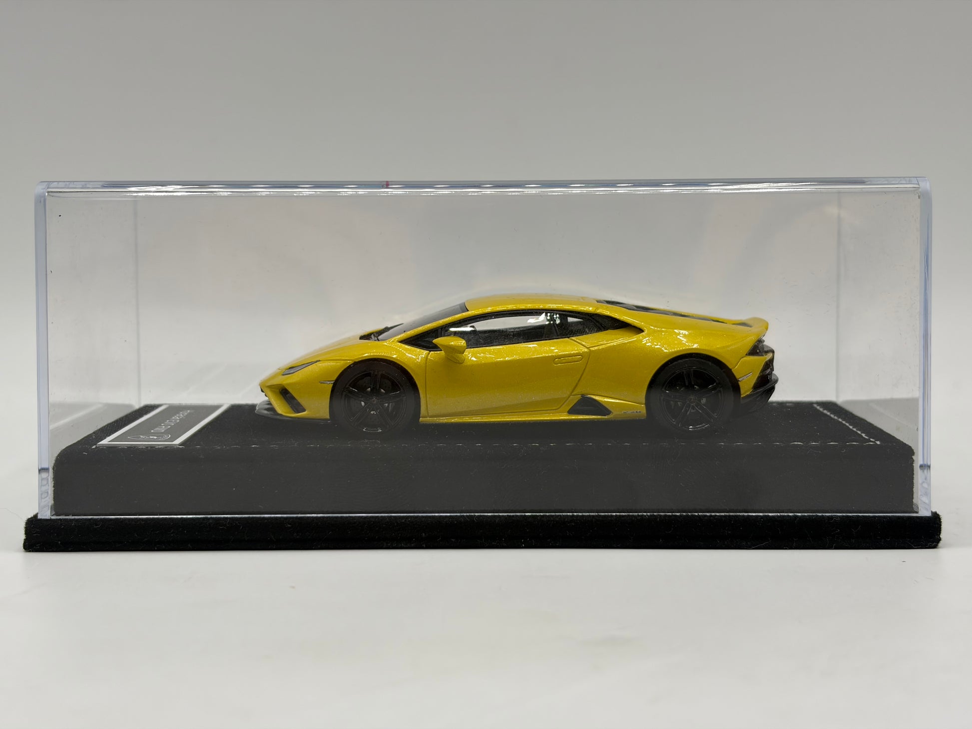 1/43 2020 Lamborghini Huracan EVO - Looksmart | Model Car
