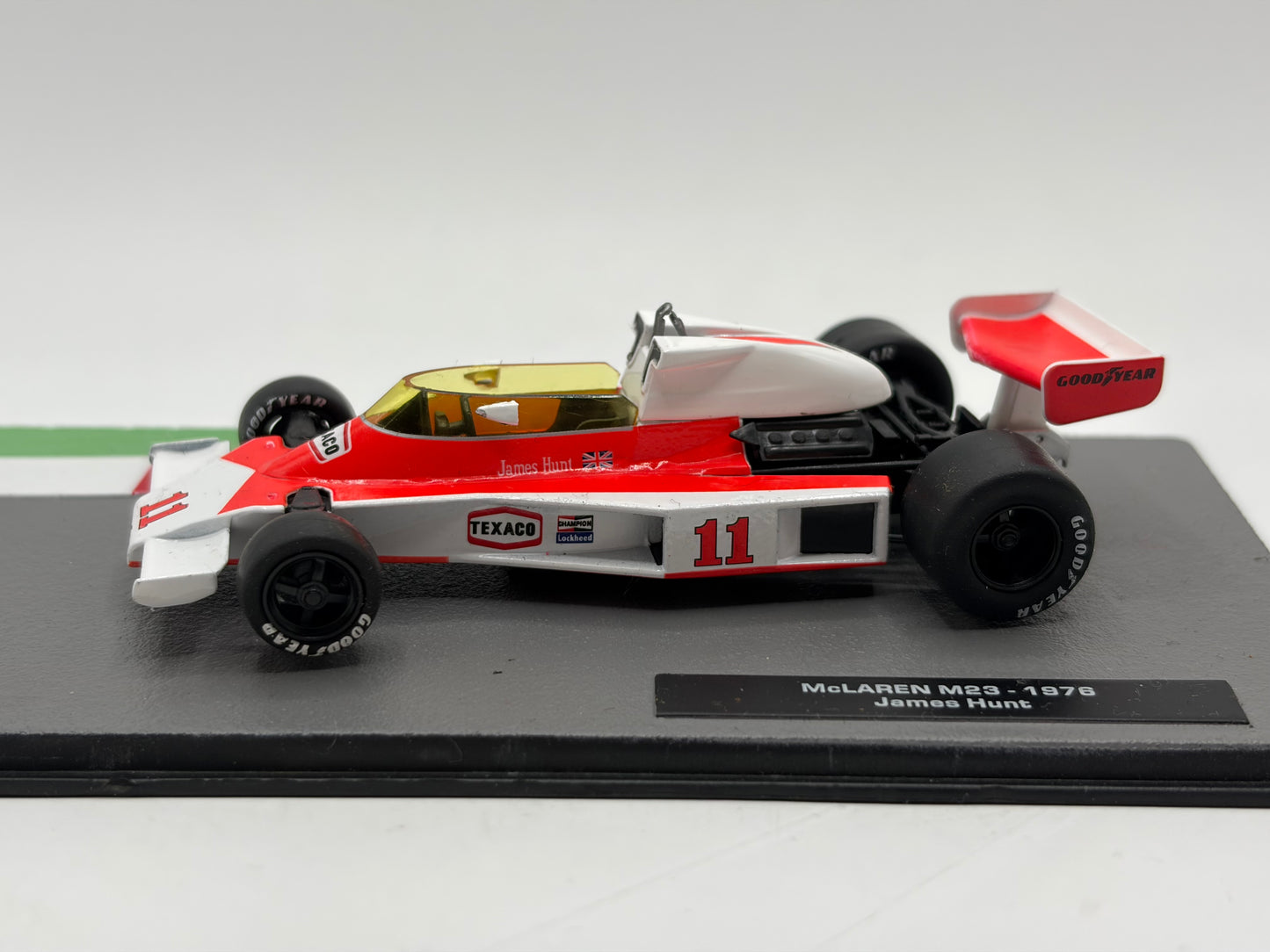 1/43 1976 McLaren M23 – James Hunt | Model F1 Car