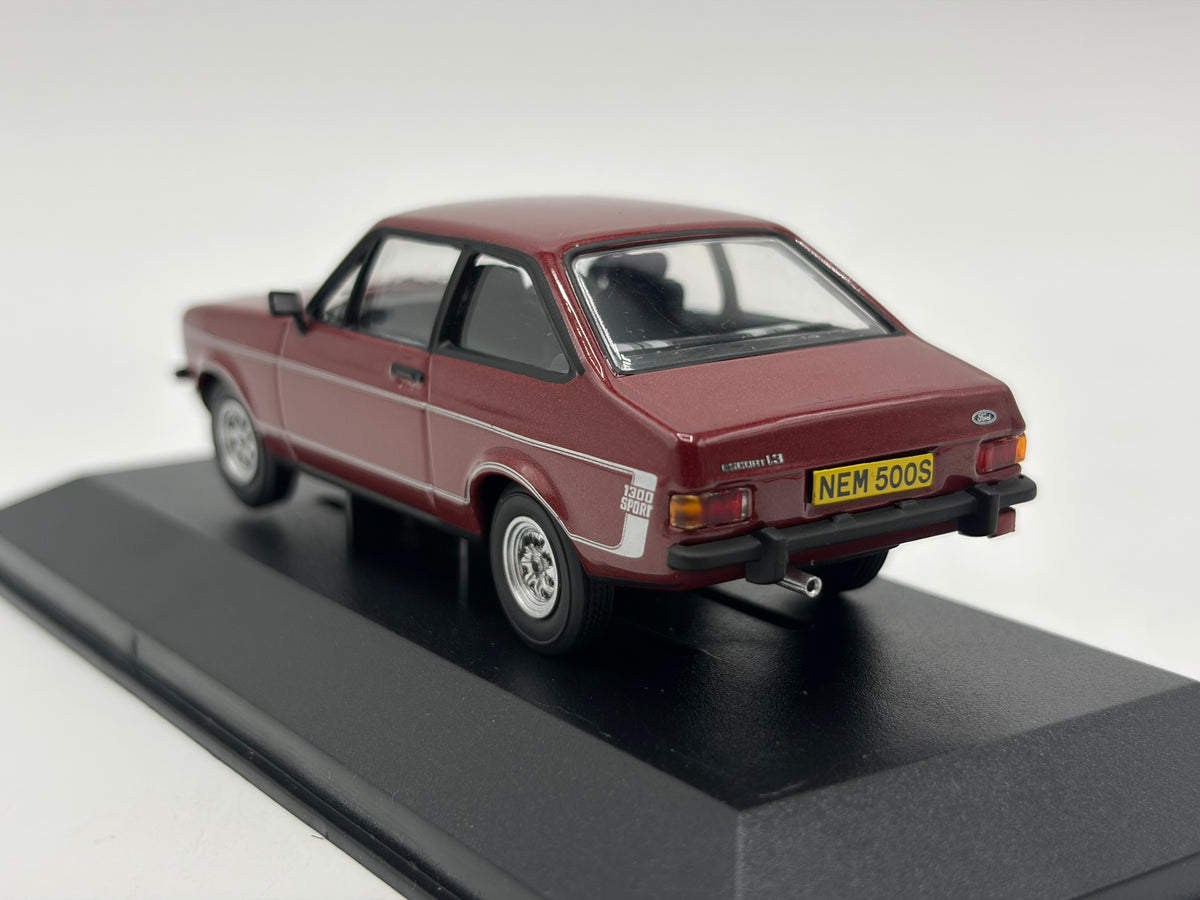 1/43 1977 Ford Escort Mk2 1300 Sport - Jupiter Red - Corgi Vanguards | Model Car