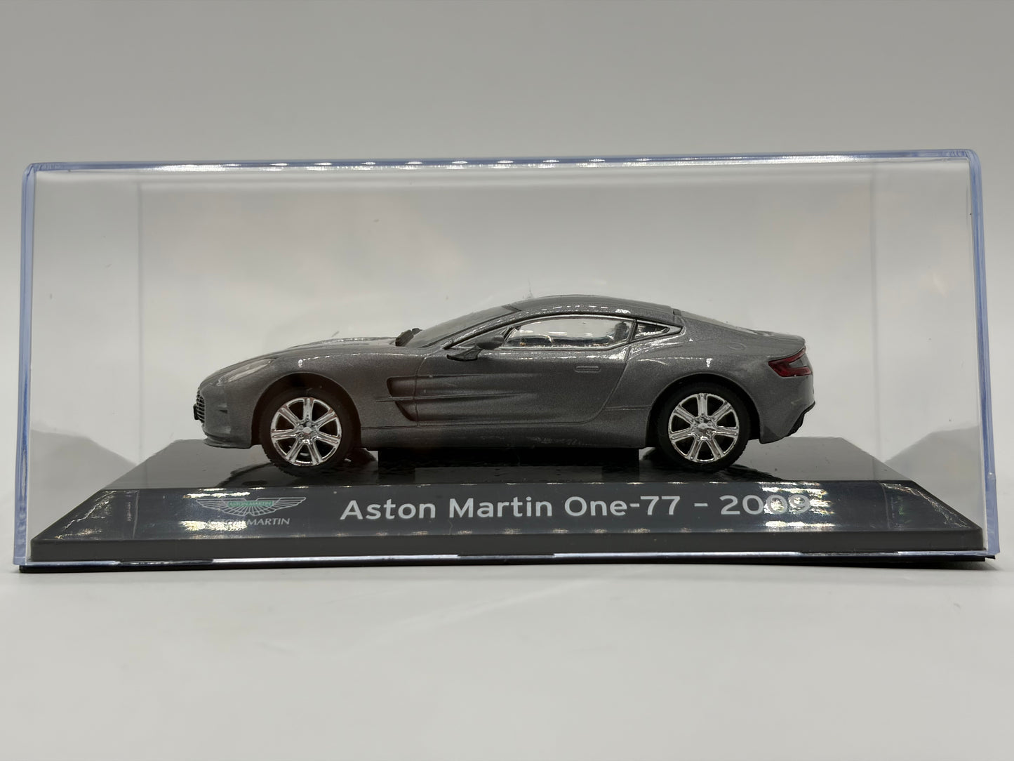 1/43 2009 Aston Martin One-77 | Model Car | Supercar Collection