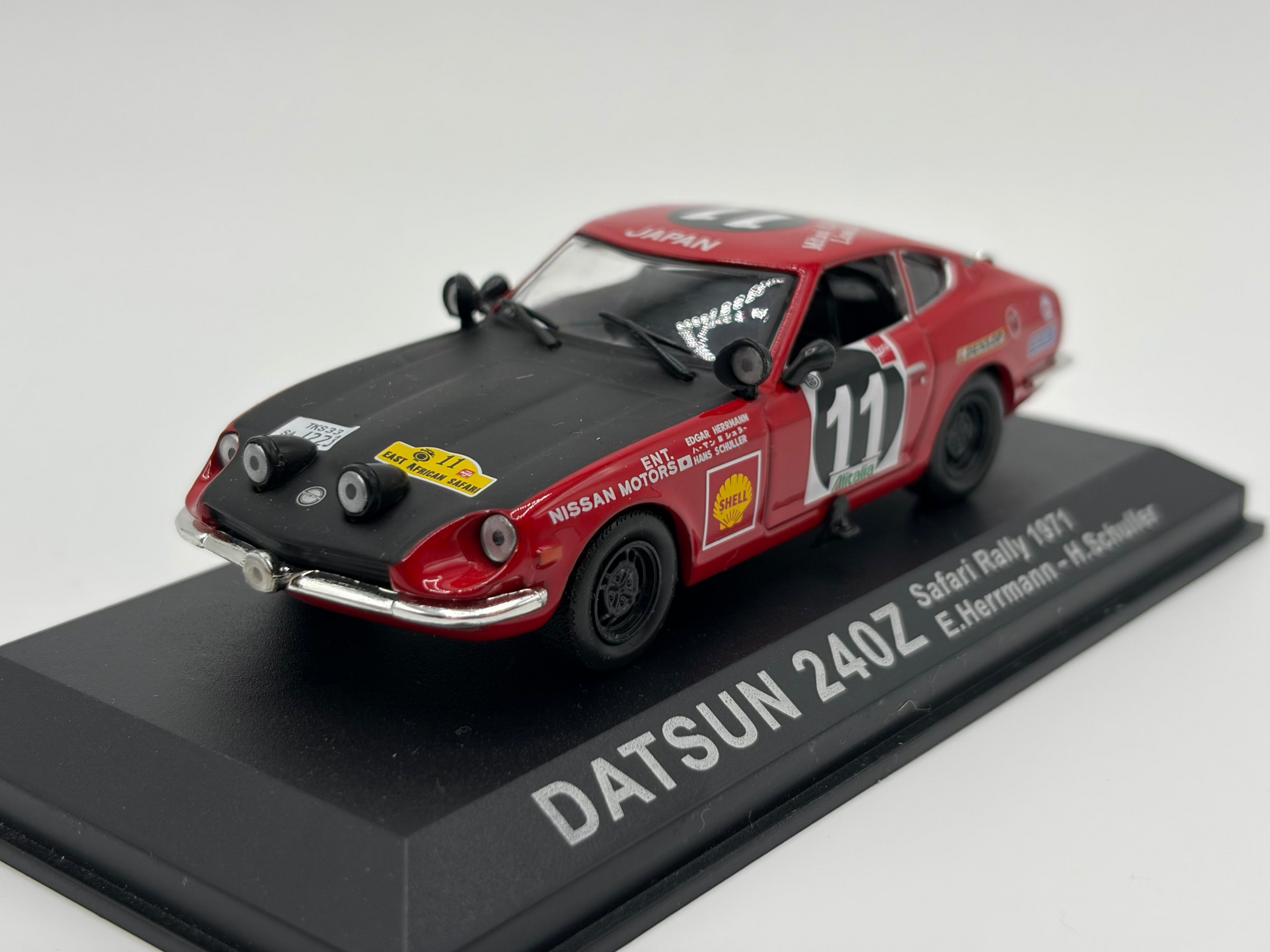 1/43 1971 Datsun 240Z - Safari Rally - Herrmann / Schuller | Model Rally Car