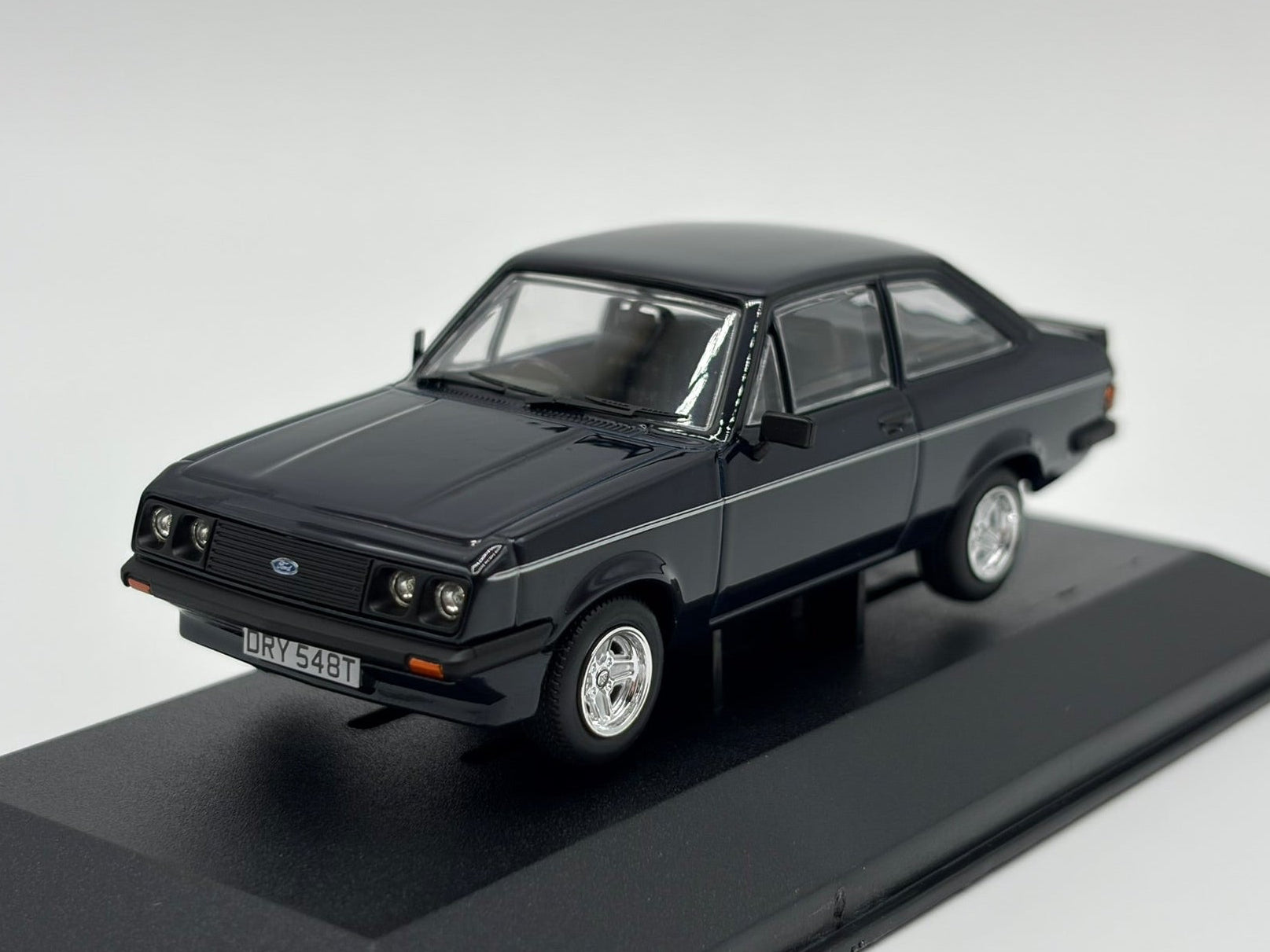 1/43 1979 Ford Escort RS2000 - Richard Hammond / Smallest Cog - Corgi Vanguards | Model Car