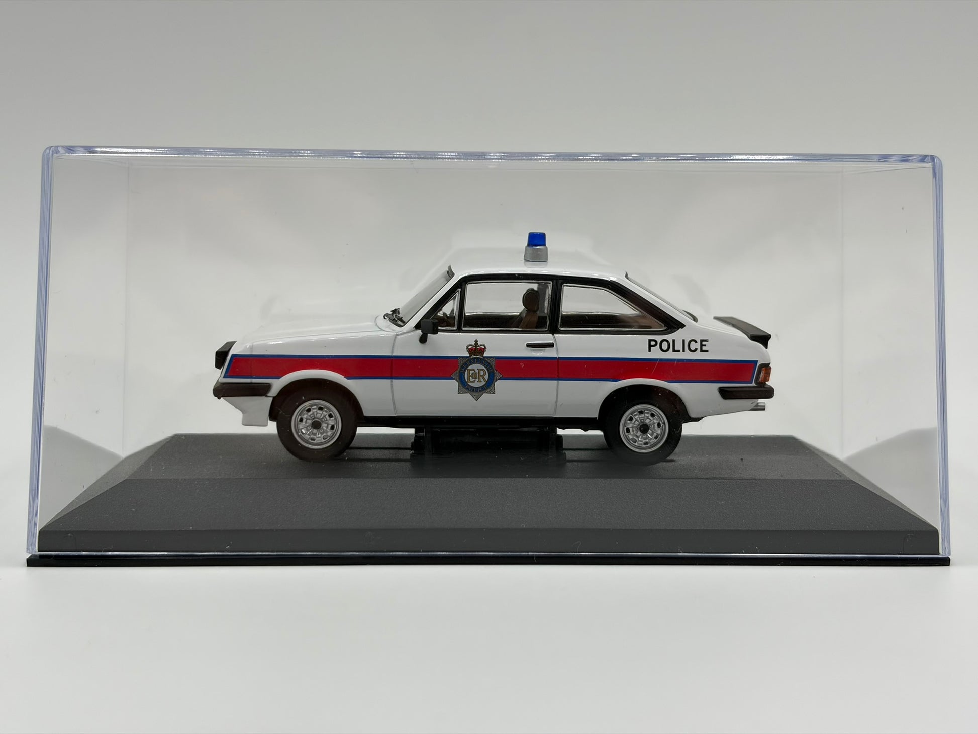 1/43 1981 Ford Escort Mk2 RS2000 - Merseyside Police - Corgi Vanguards | Model Police Car