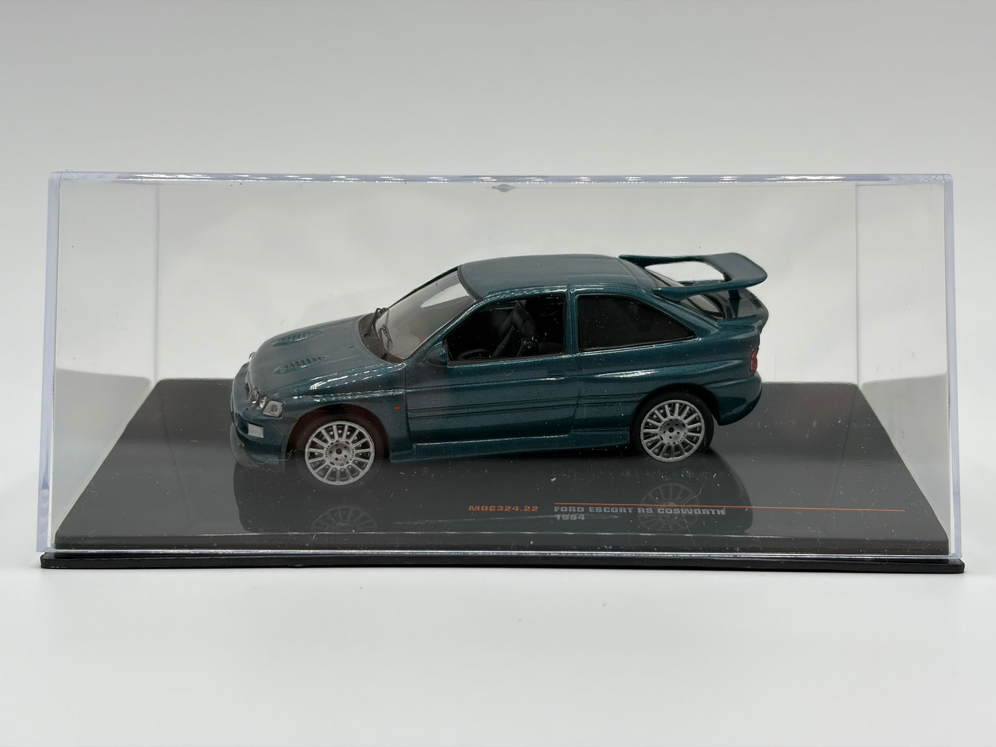1/43 1994 Ford Escort RS Cosworth - IXO | Model Car