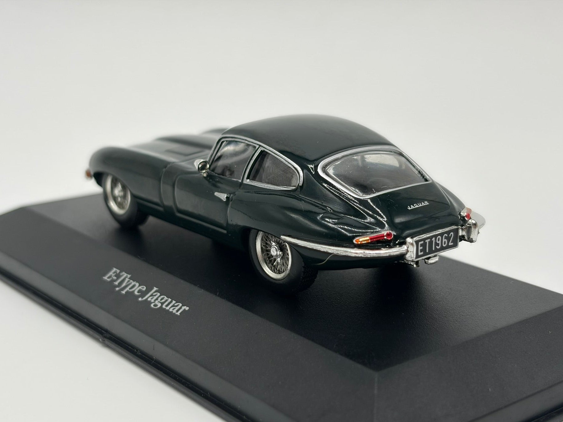 1/43 1962 Jaguar E-Type - Atlas Editions | Model Car