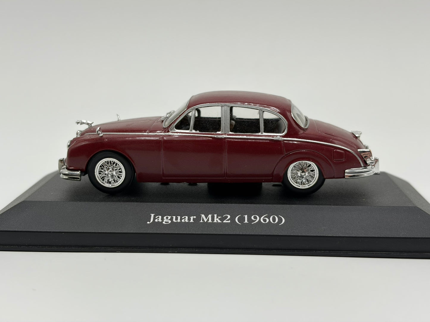 1/43 1960 Jaguar Mk 2 - Atlas Editions | Model Car