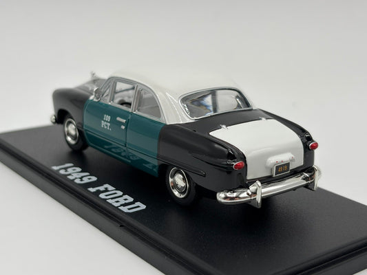 1/43 1949 Ford Sedan - NYPD | Model Police Car