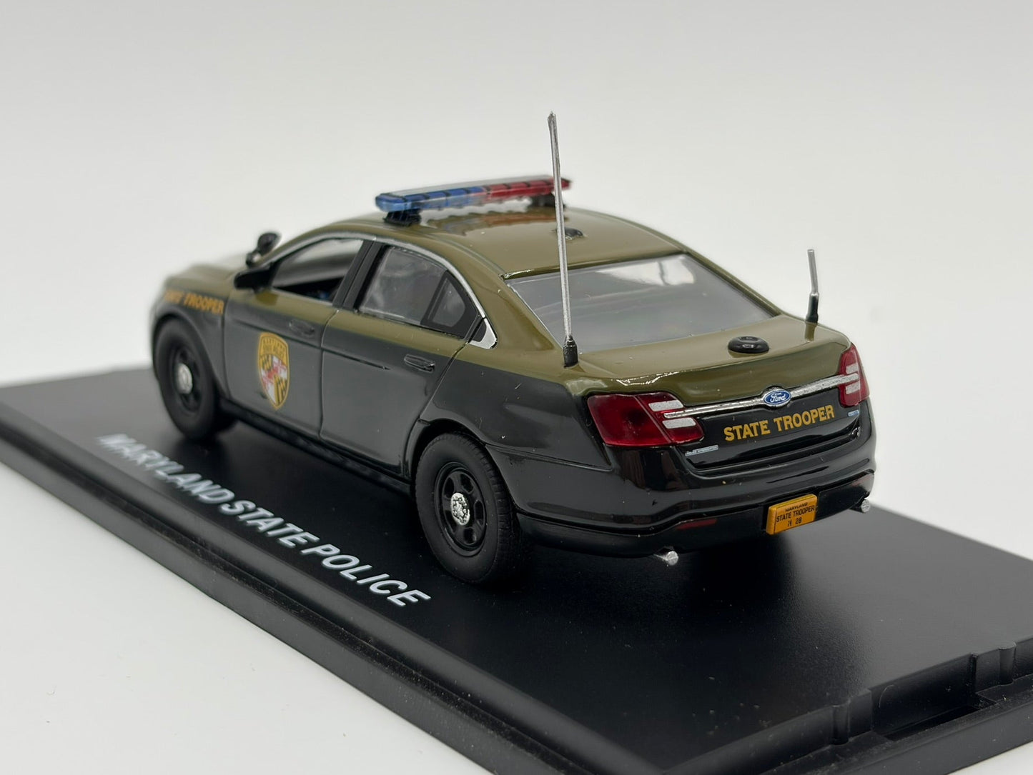 1/43 2014 Ford Taurus Police Interceptor - Maryland State | Model Police Car