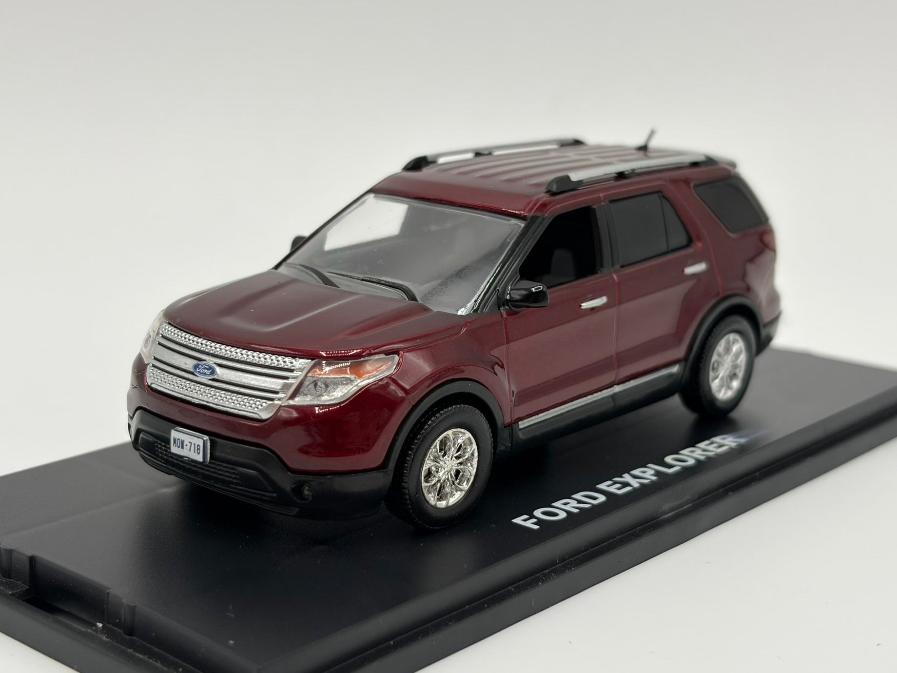 1/43 2014 Ford Explorer | Model Car