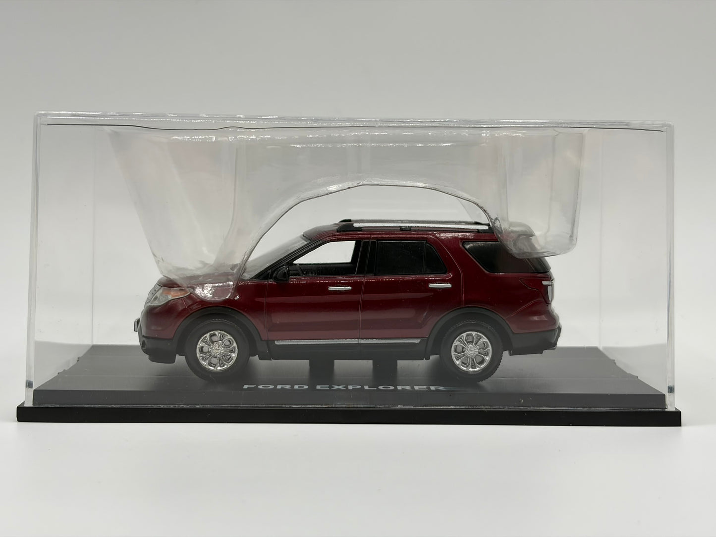 1/43 2014 Ford Explorer | Model Car