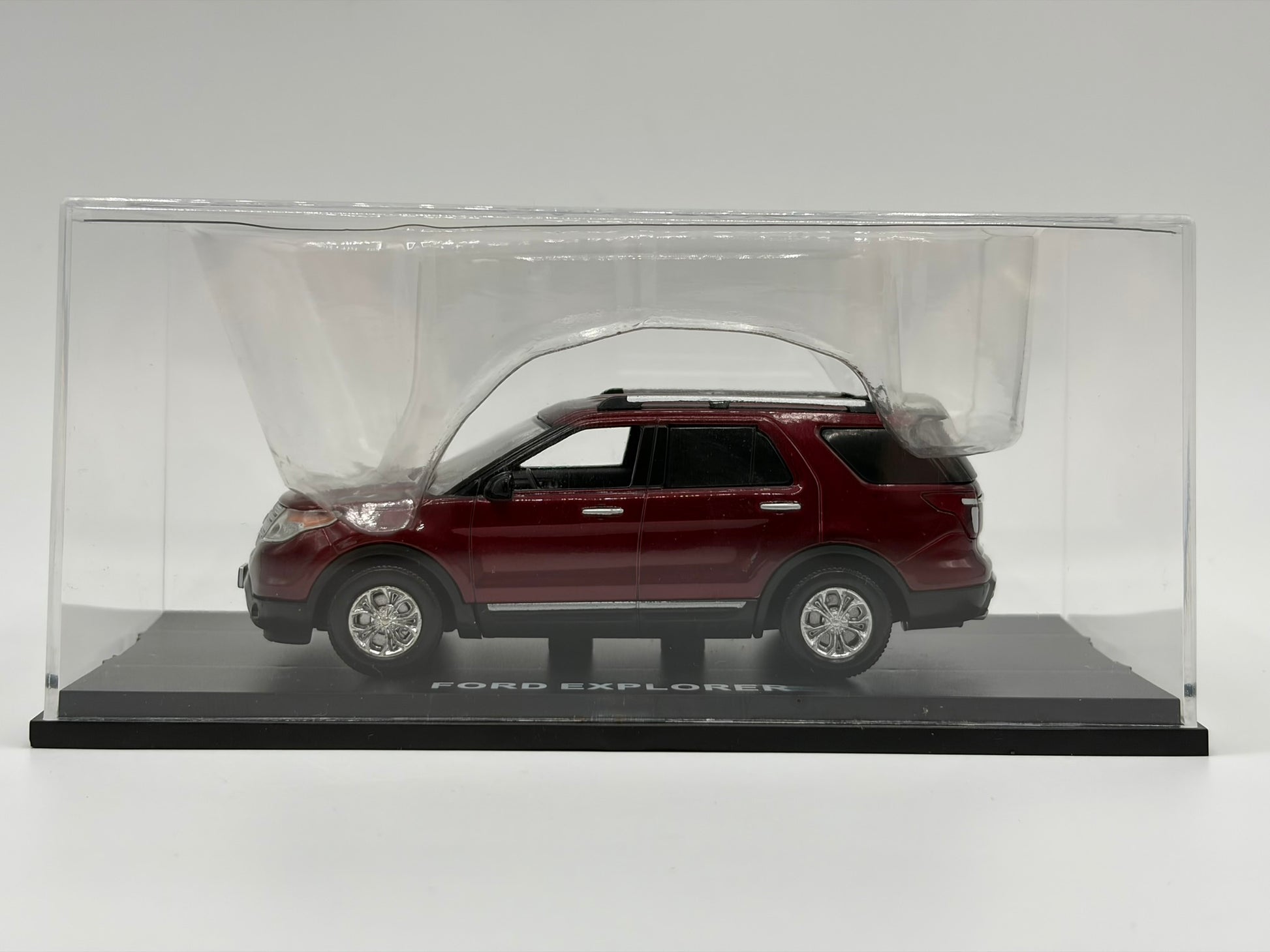 1/43 2014 Ford Explorer | Model Car