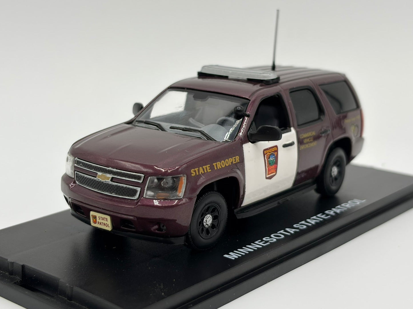 1/43 2011 Chevrolet Tahoe - Minnesota State Patrol | Model Police Car