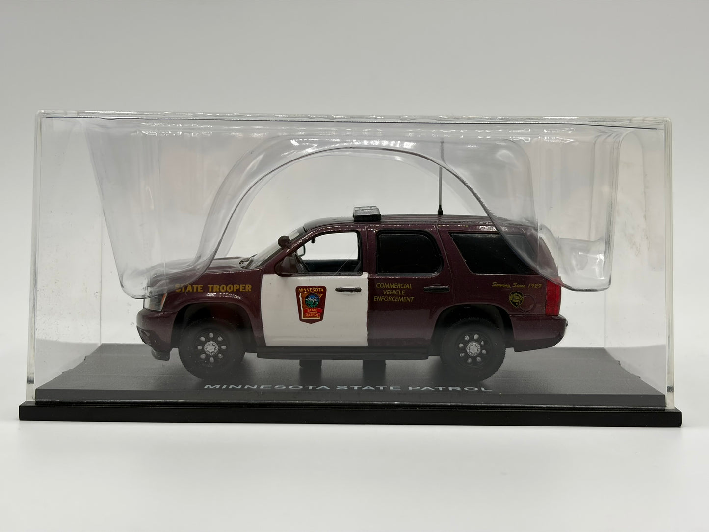 1/43 2011 Chevrolet Tahoe - Minnesota State Patrol | Model Police Car