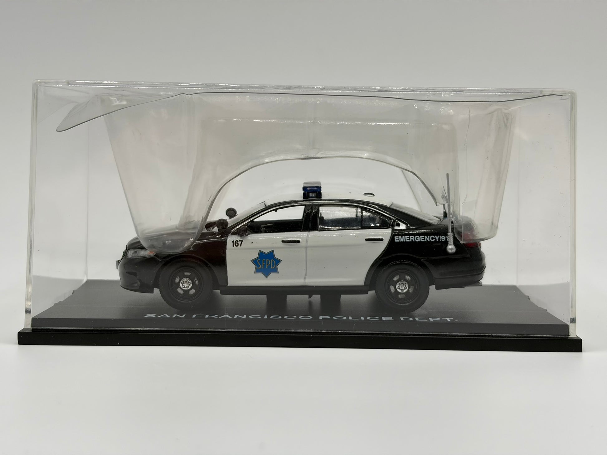 1/43 2014 Ford Taurus Police Interceptor - San Francisco | Model Police Car