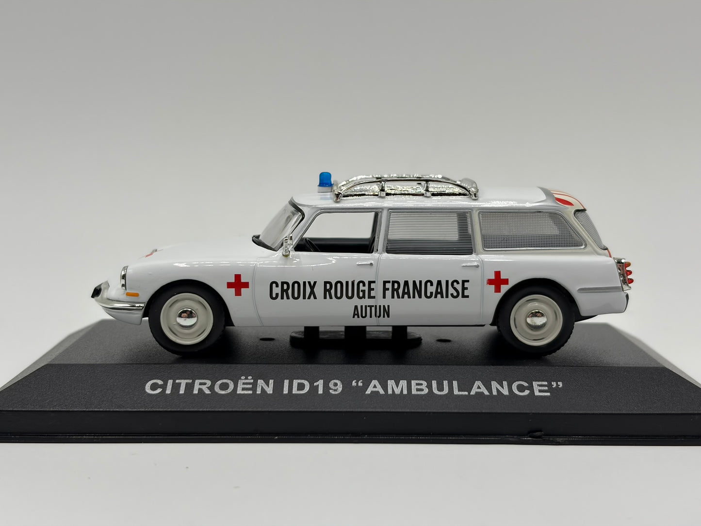 1/43 1957 Citroen ID19 Ambulance | Model Car