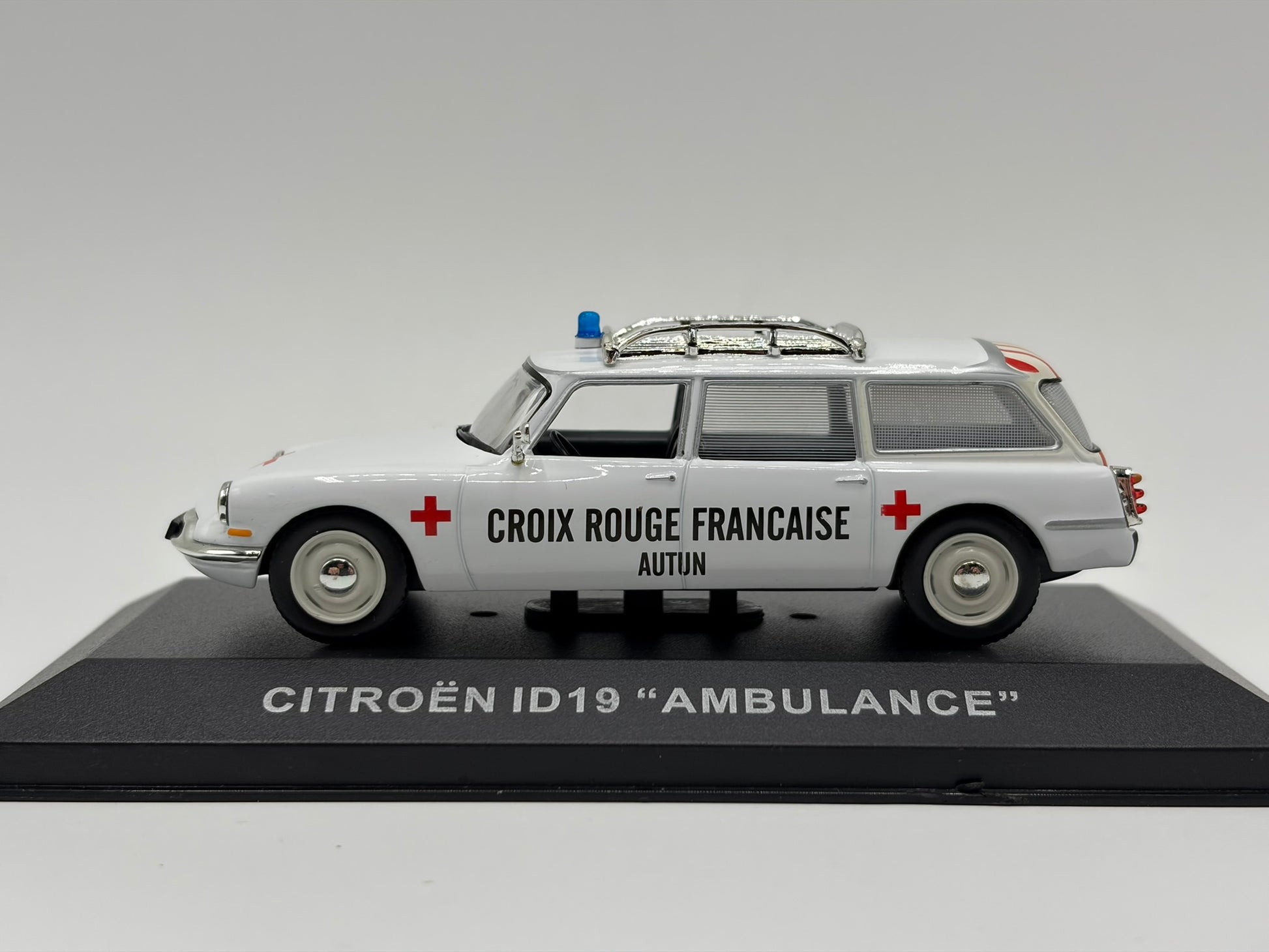 1/43 1957 Citroen ID19 Ambulance | Model Car