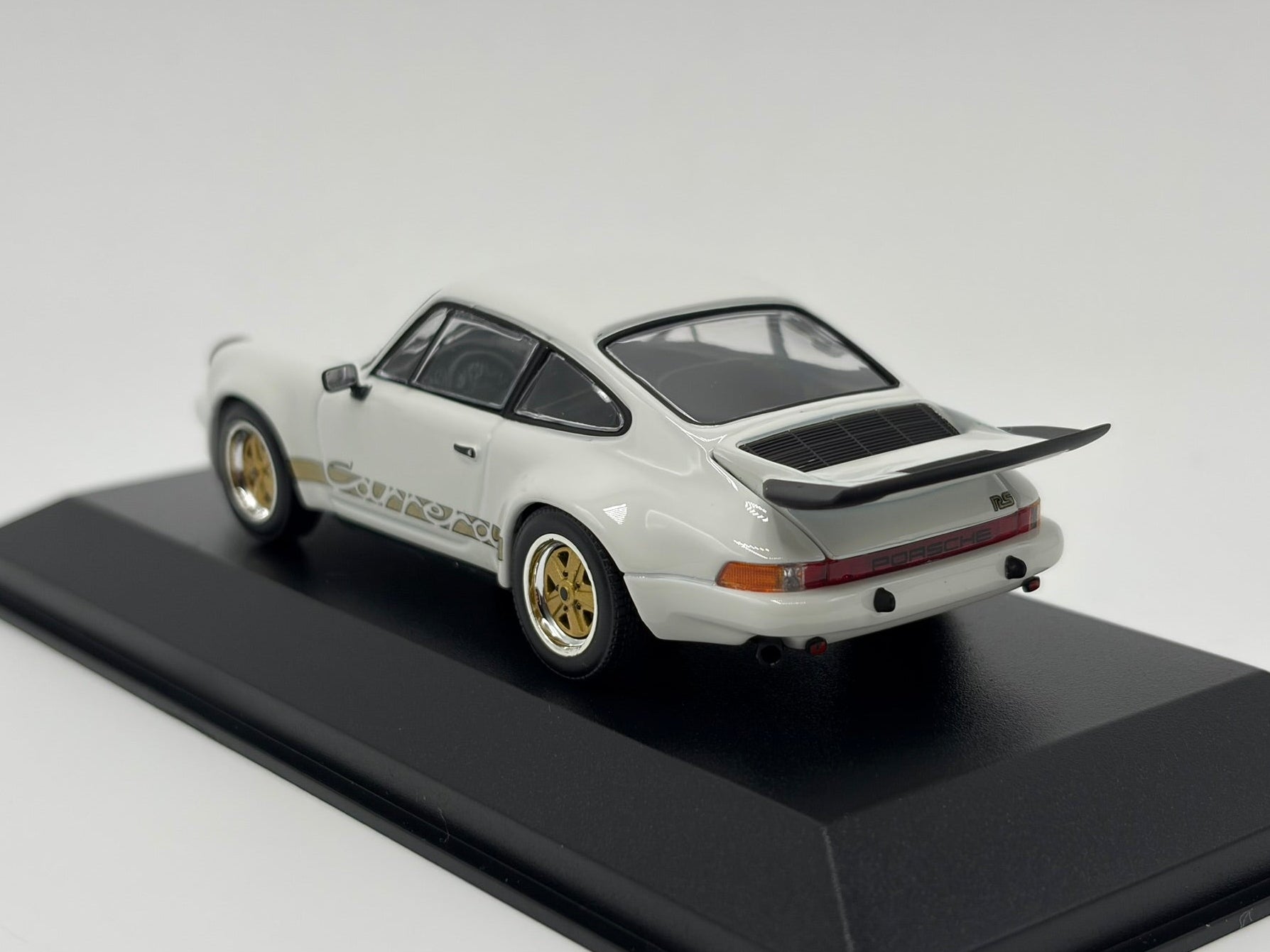 1/43 1974 Porsche 911 Carrera RS 3.0 - Maxichamps | Model Car
