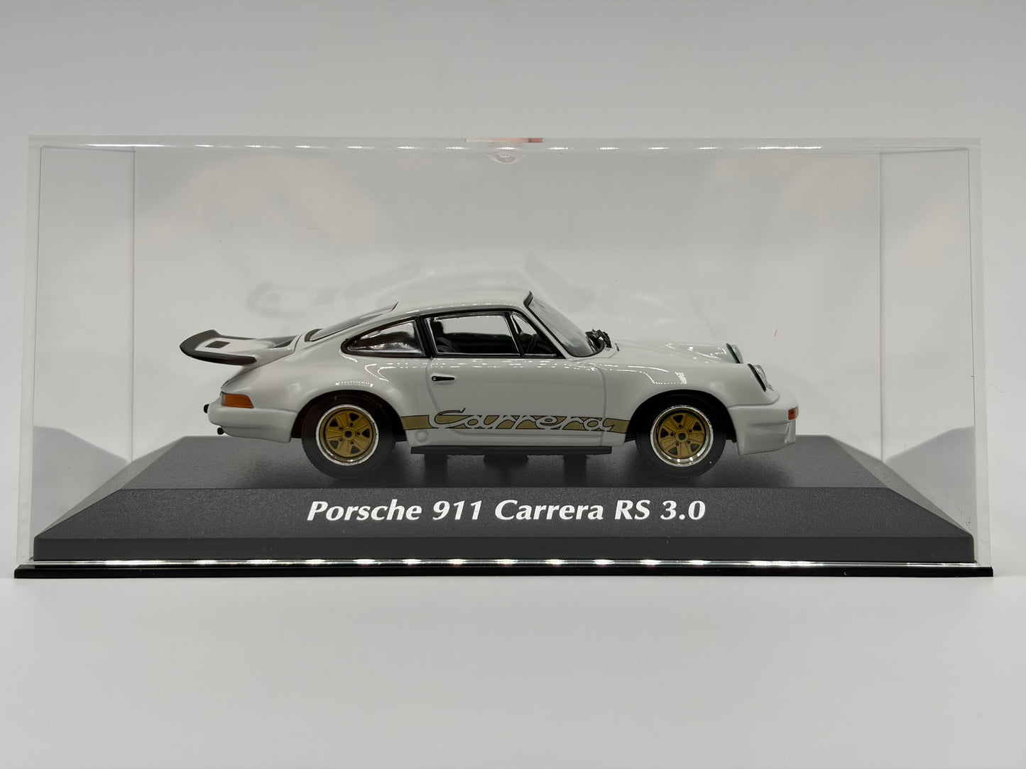 1/43 1974 Porsche 911 Carrera RS 3.0 - Maxichamps | Model Car
