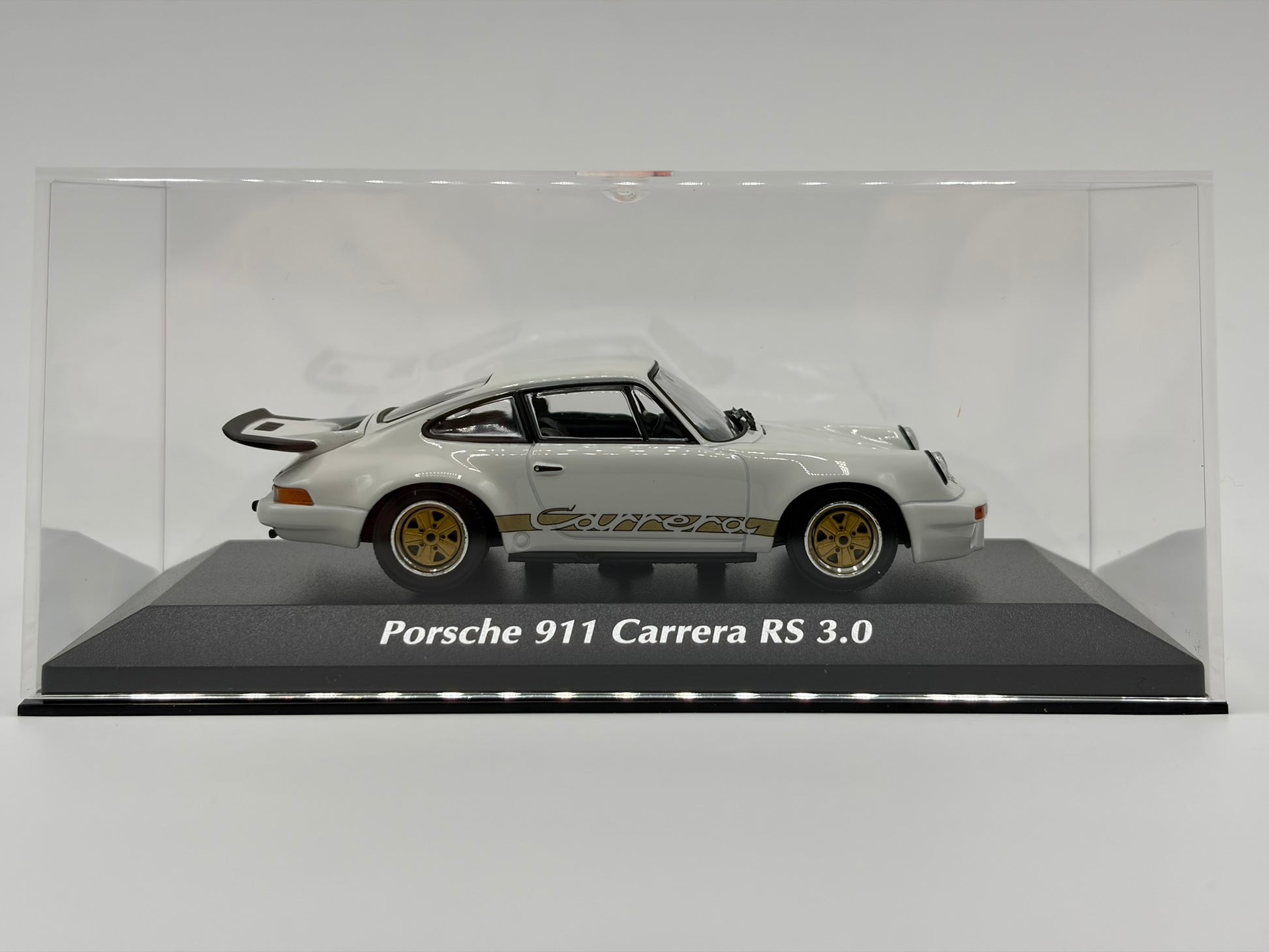 1/43 1974 Porsche 911 Carrera RS 3.0 - Maxichamps | Model Car