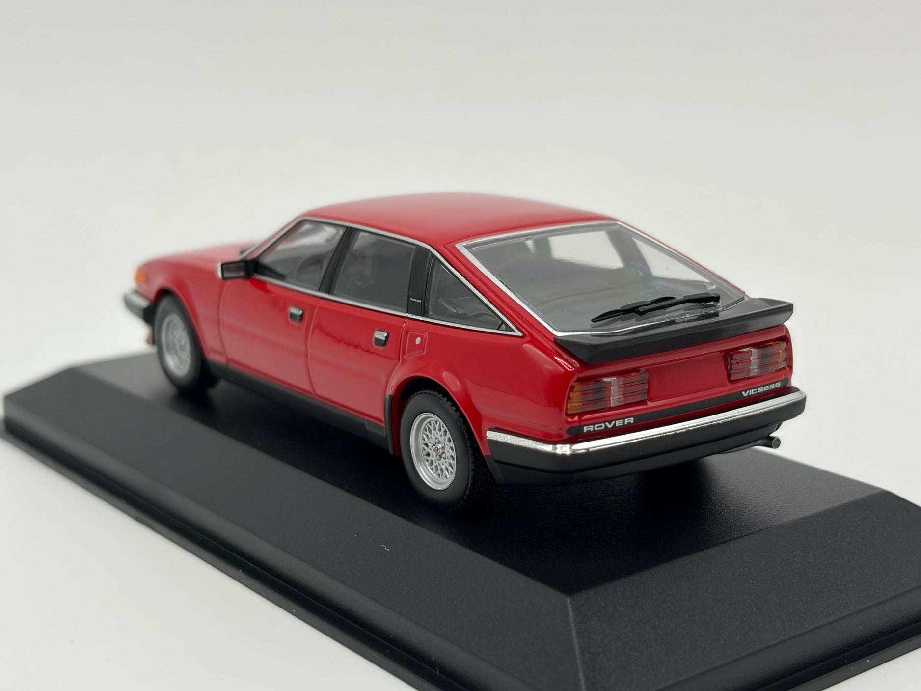1/43 1986 Rover SD1 Vitesse - Maxichamps | Model Car