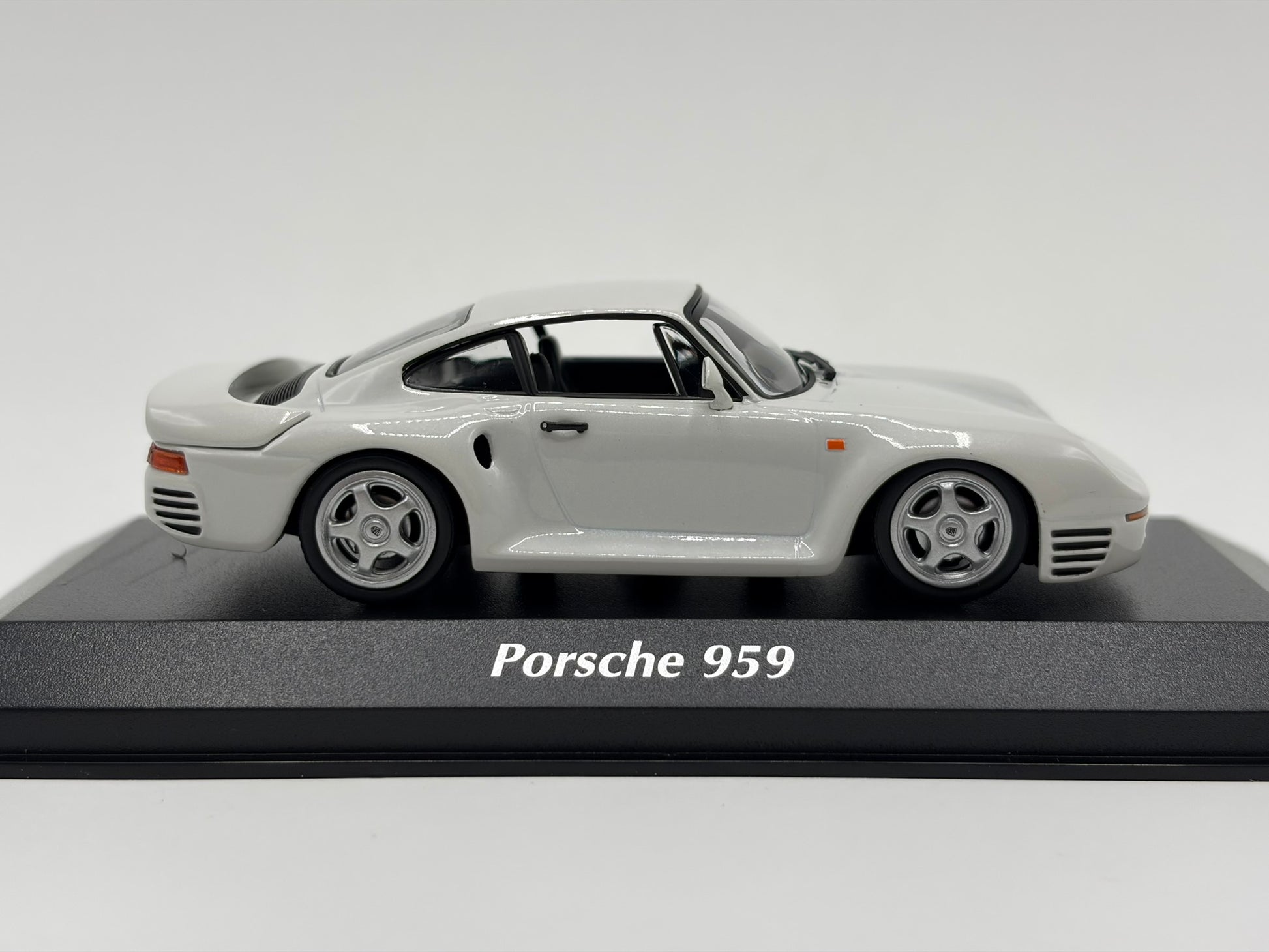1/43 1987 Porsche 959 - Maxichamps | Model Car