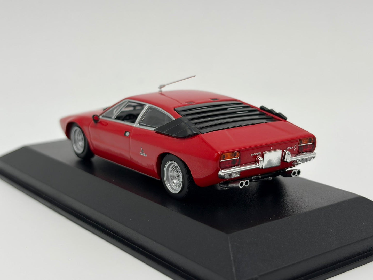 1/43 1974 Lamborghini Urraco - Maxichamps | Model Car