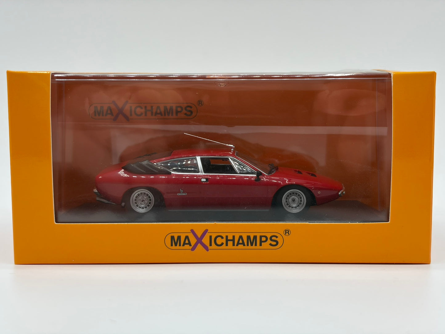 1/43 1974 Lamborghini Urraco - Maxichamps | Model Car