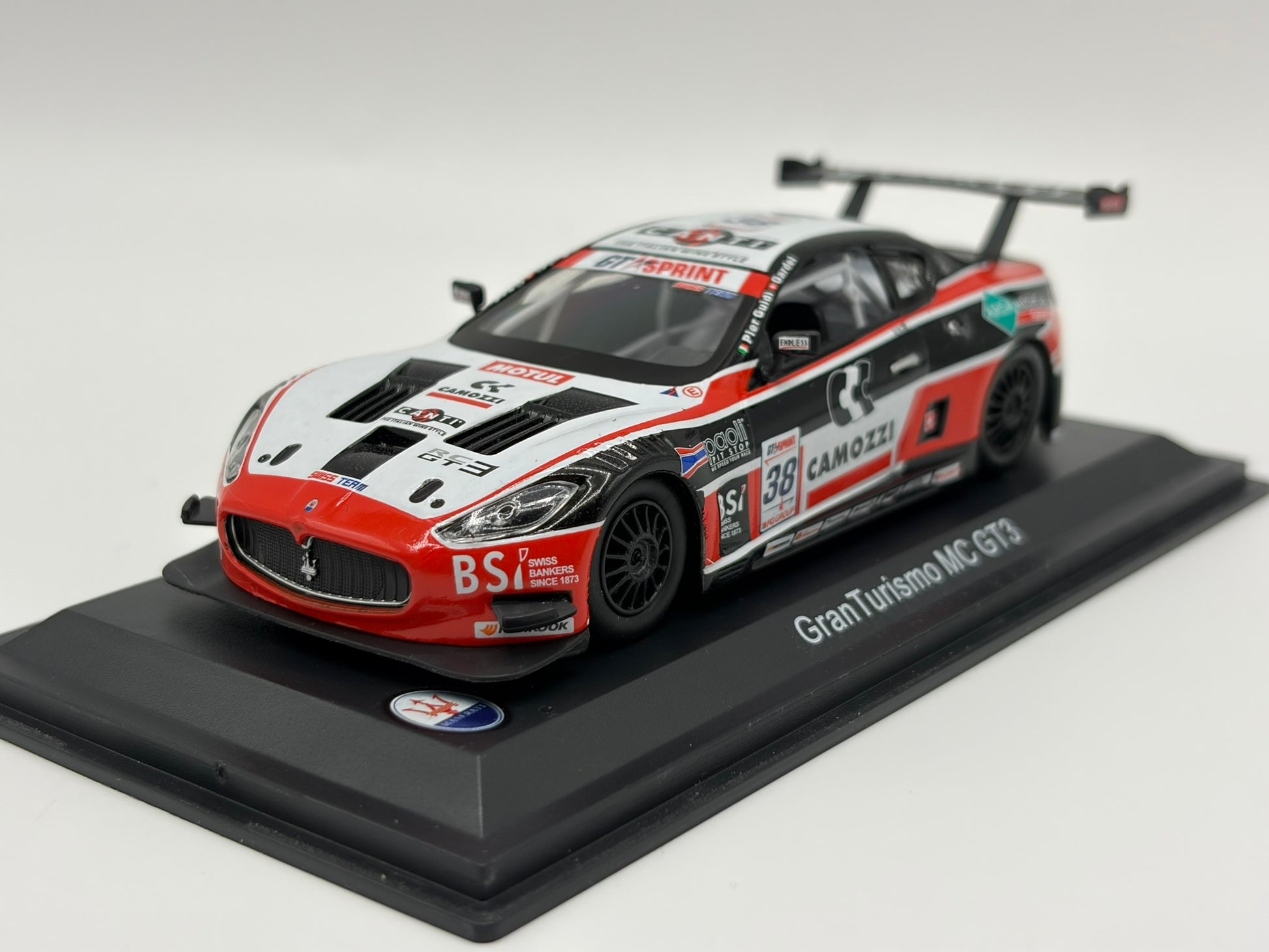 1/43 2011 Maserati GranTurismo MC GT3 - International GT - Pier Guidi / Gardel | Model Car