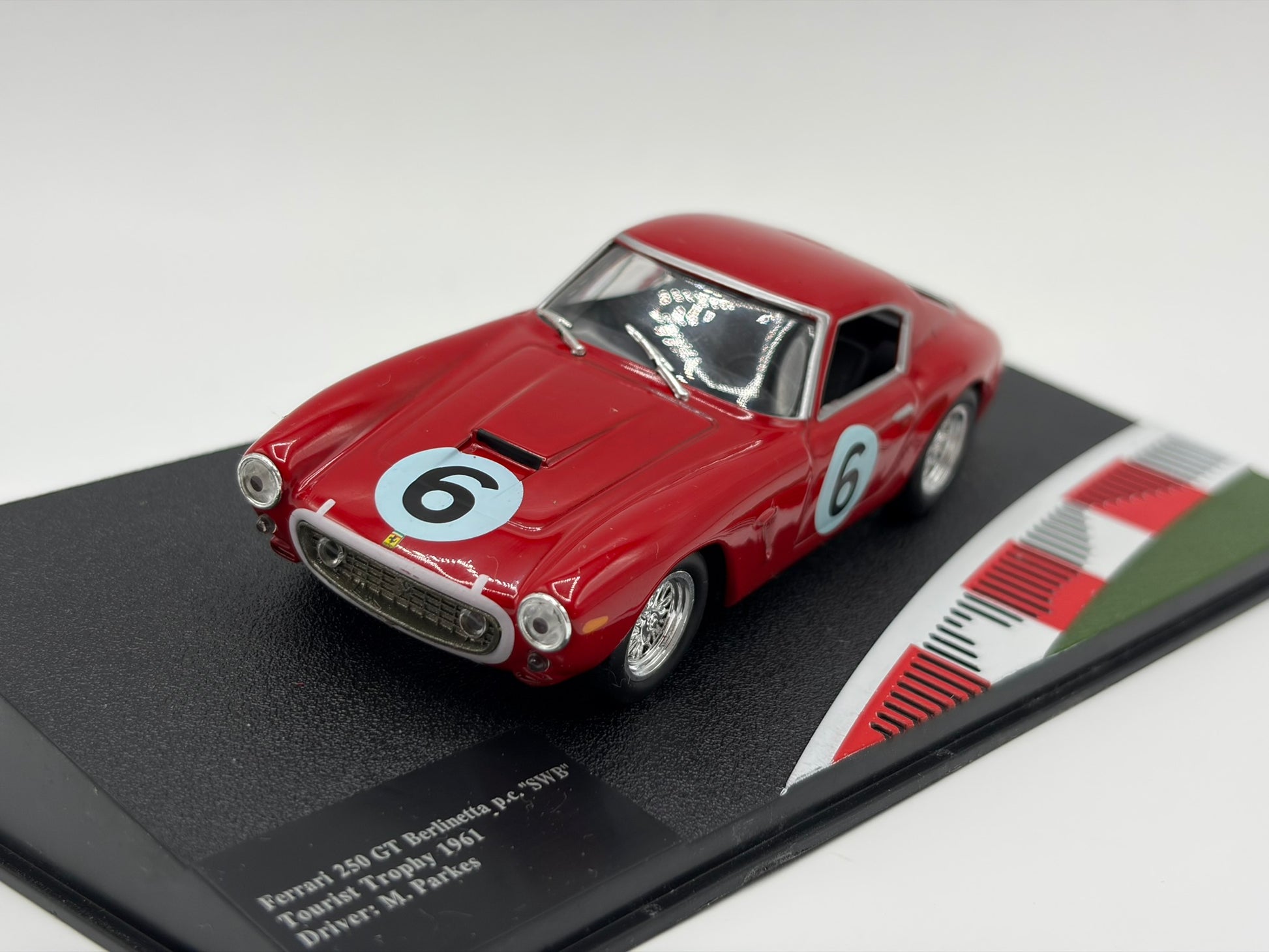 1/43 1961 Ferrari 250 GT Berlinetta SWB - Tourist Trophy - Mike Parkes | Model Car
