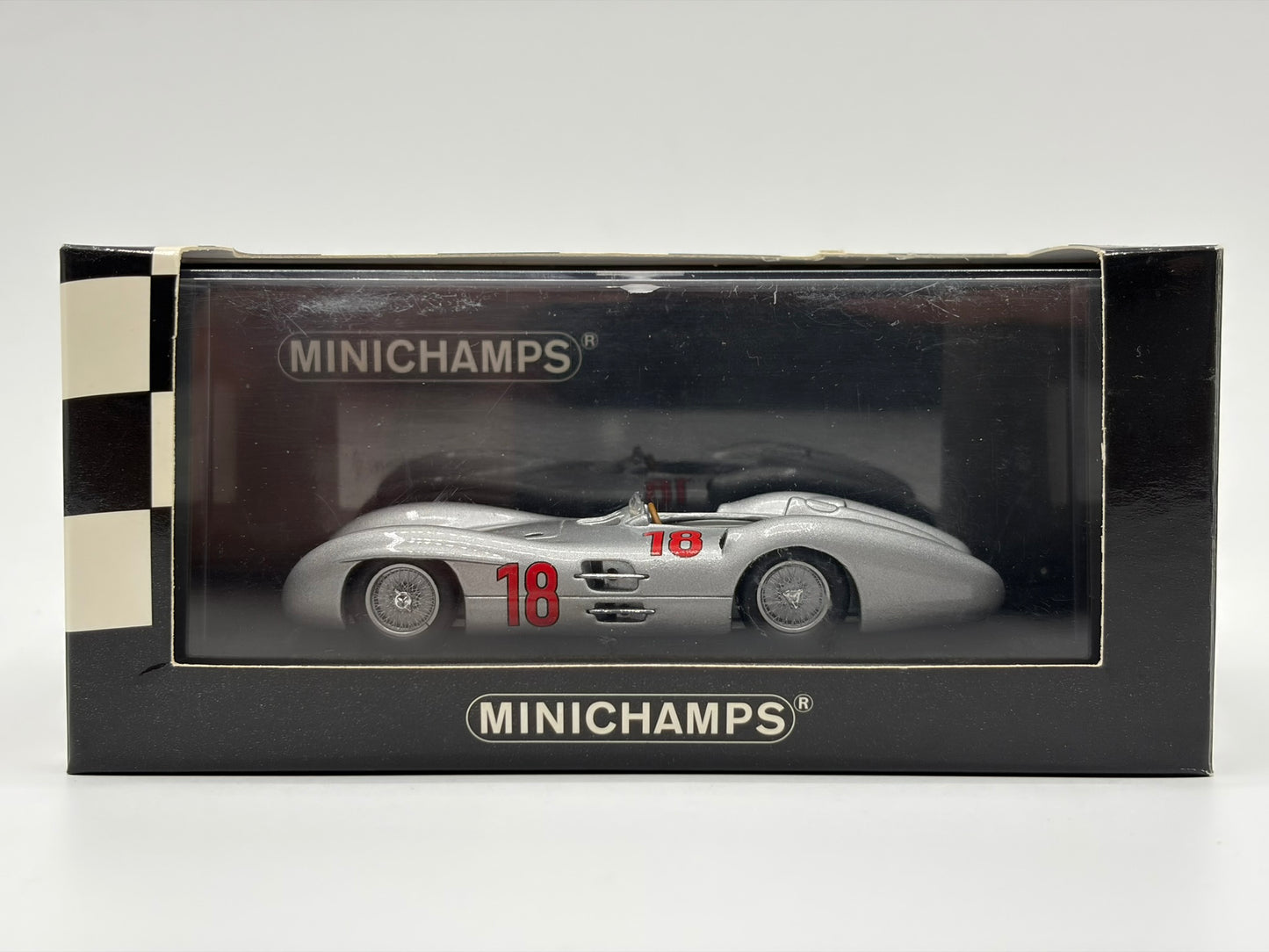 1/43 1954 Mercedes-Benz W196 - GP France - Fangio - Minichamps | Model Car