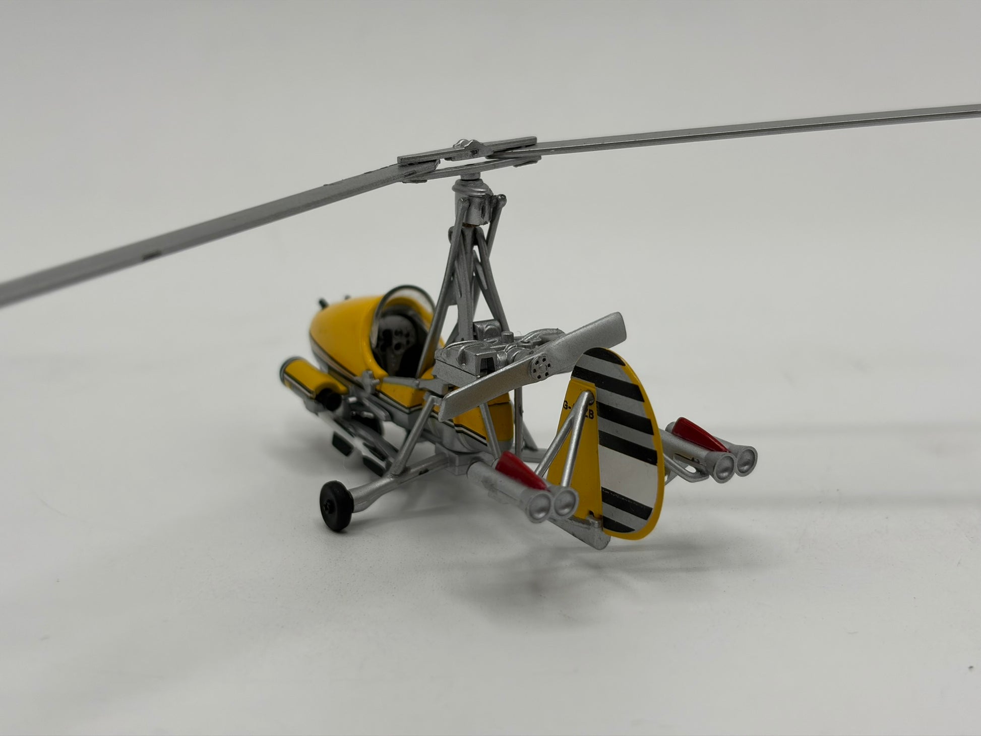 1/43 1967 Wallis WA-116 Agile "Little Nellie" - You Only Live Twice / James Bond