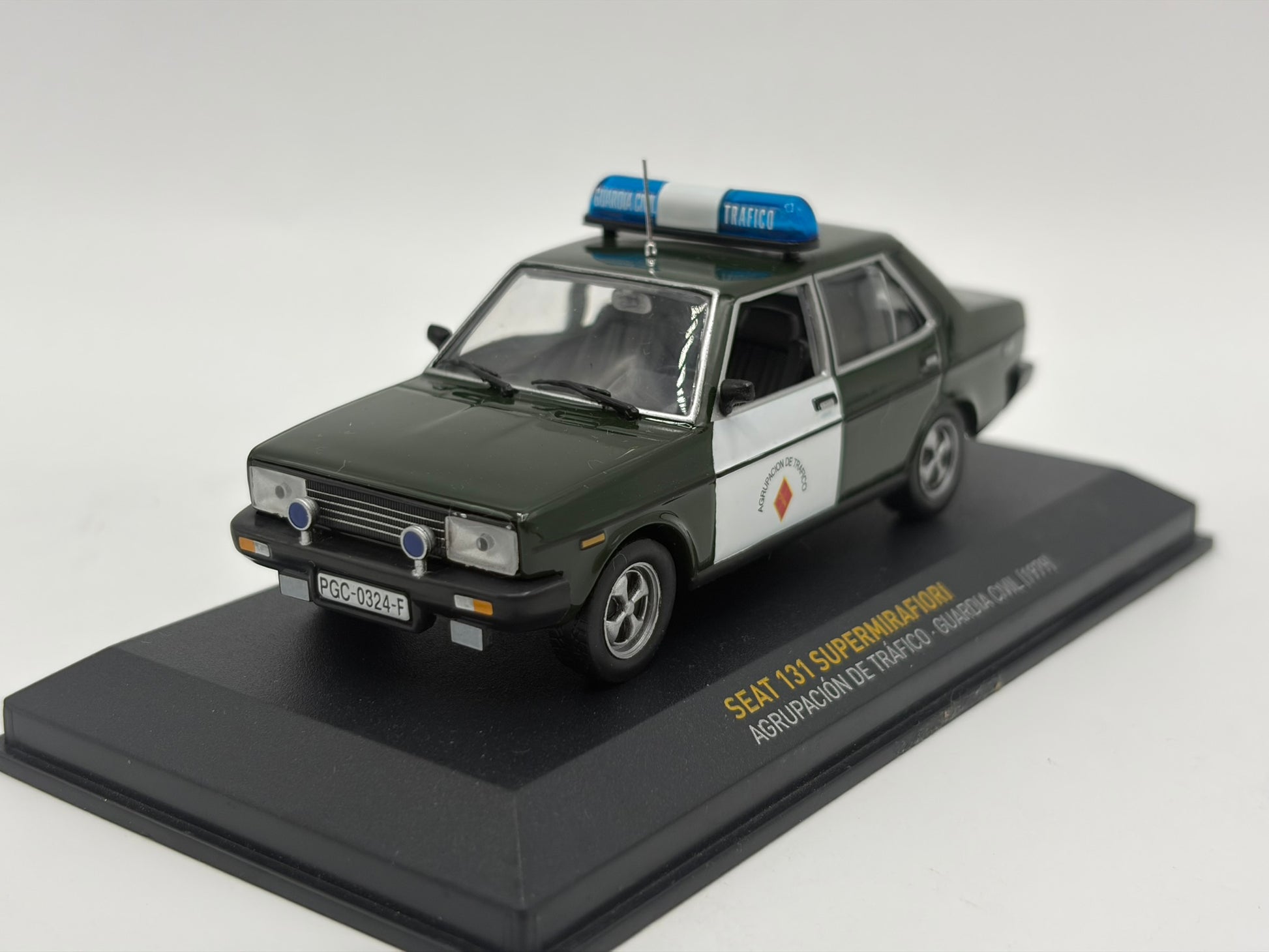 1/43 1979 Seat 131 Supermirafiori - Guardia Civil | Model Police Car