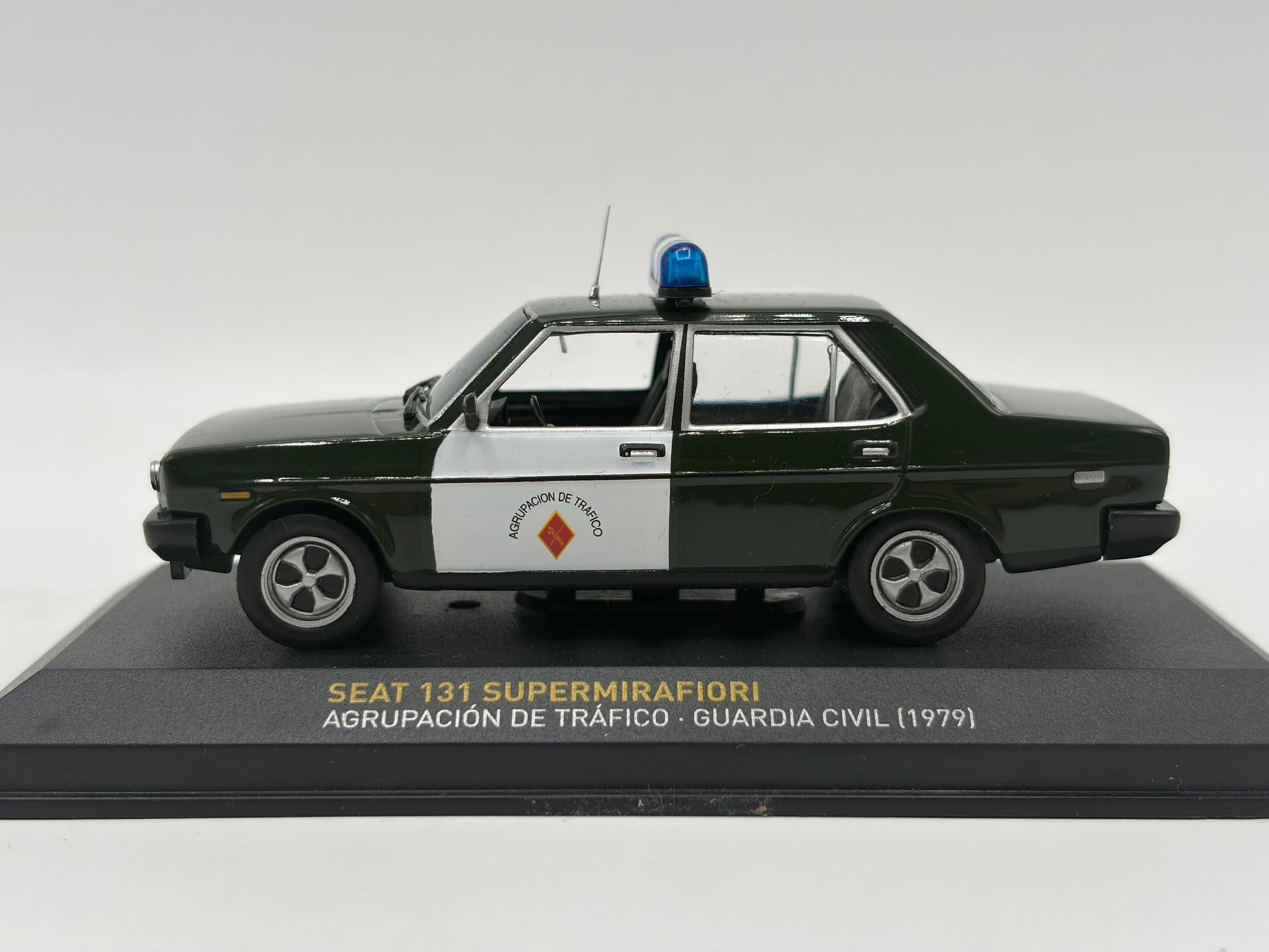 1/43 1979 Seat 131 Supermirafiori - Guardia Civil | Model Police Car