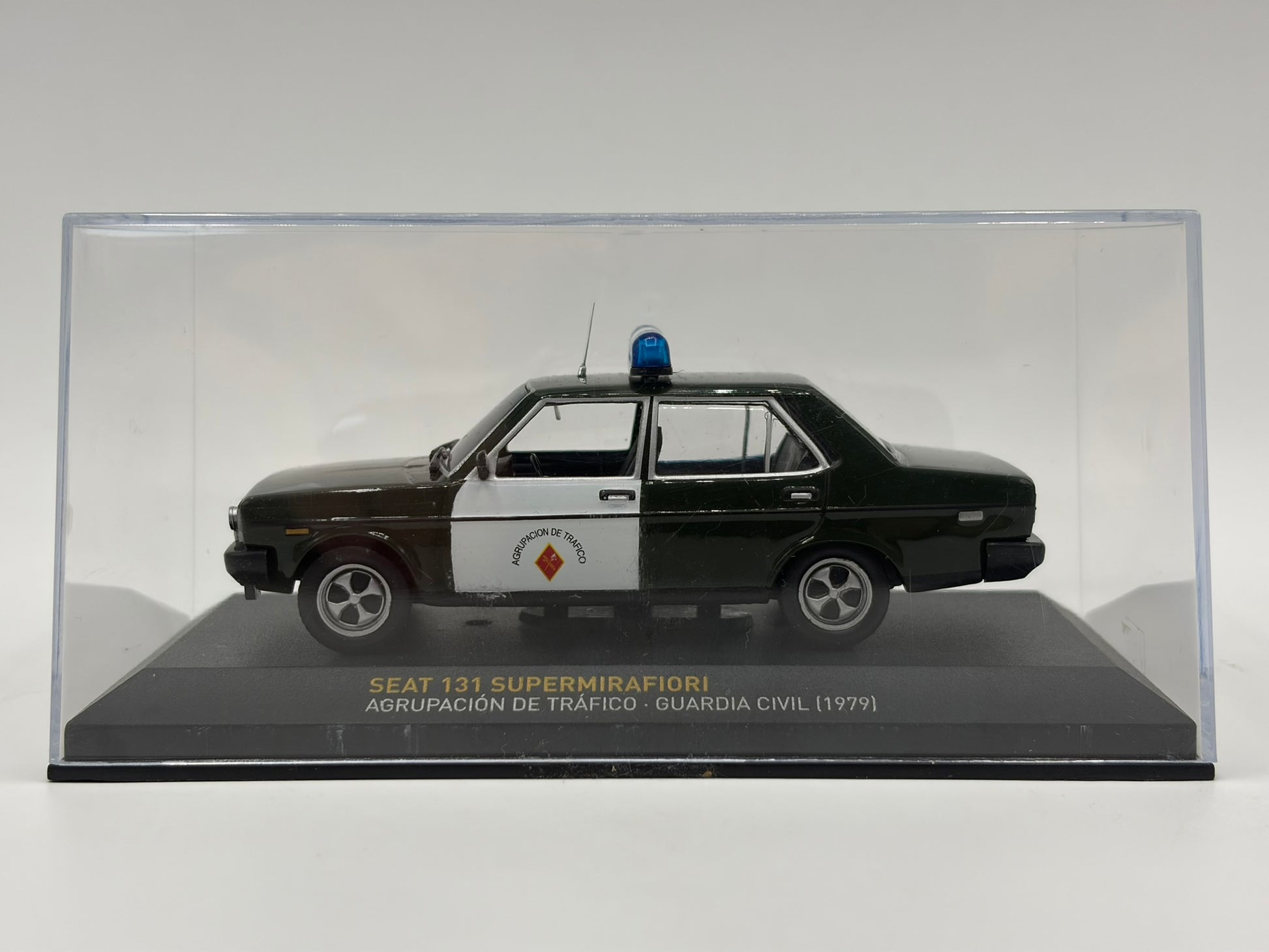 1/43 1979 Seat 131 Supermirafiori - Guardia Civil | Model Police Car