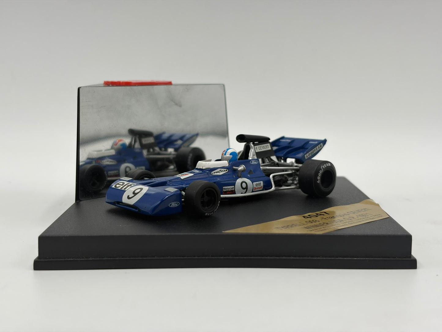 1/43 1971 Tyrrell 003 - Francois Cevert - Quartzo | Model F1 Car