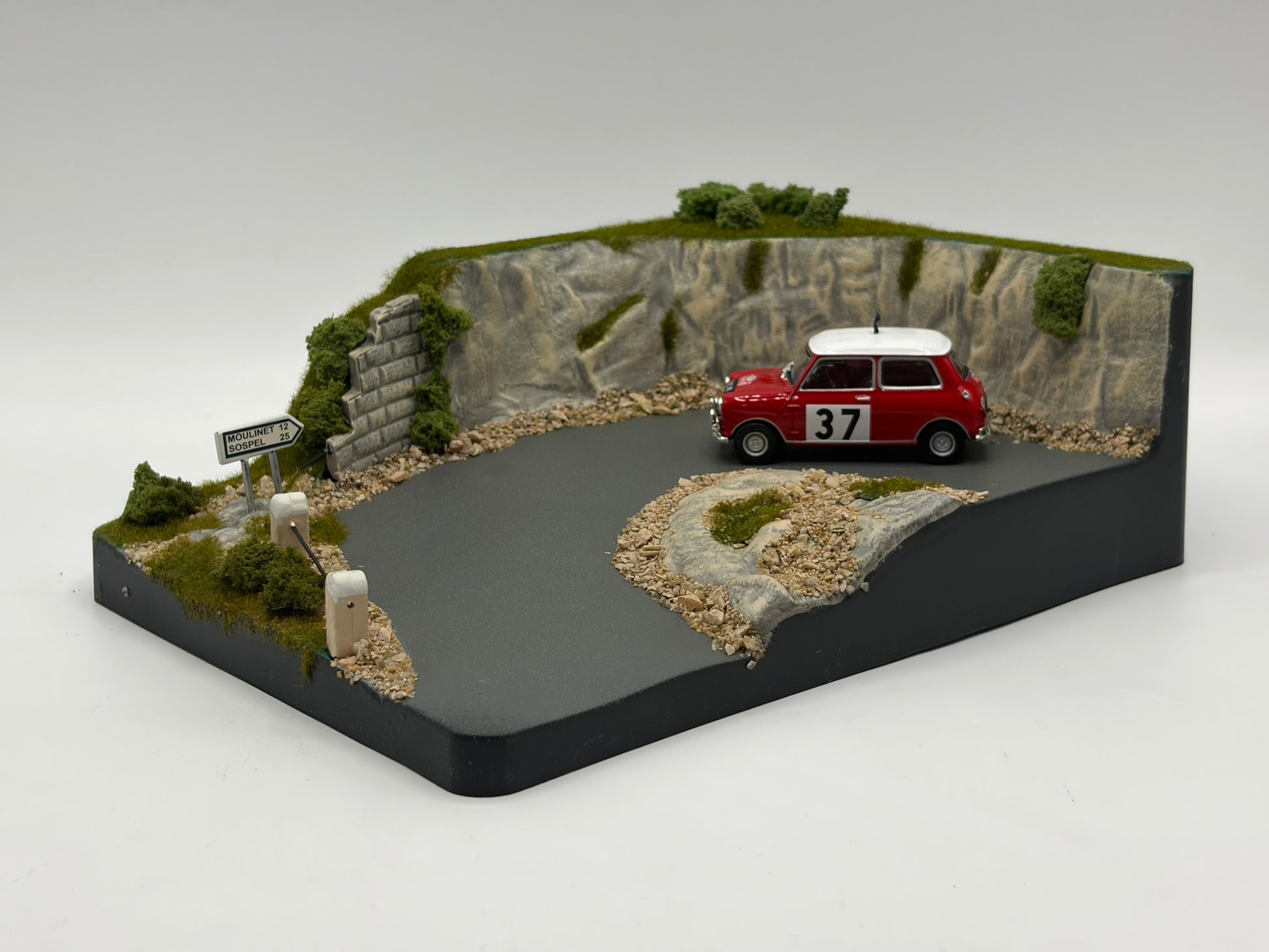 1/43 1964 Mini Cooper S - Monte Carlo Rally - Hopkirk / Liddon | Model Rally Car