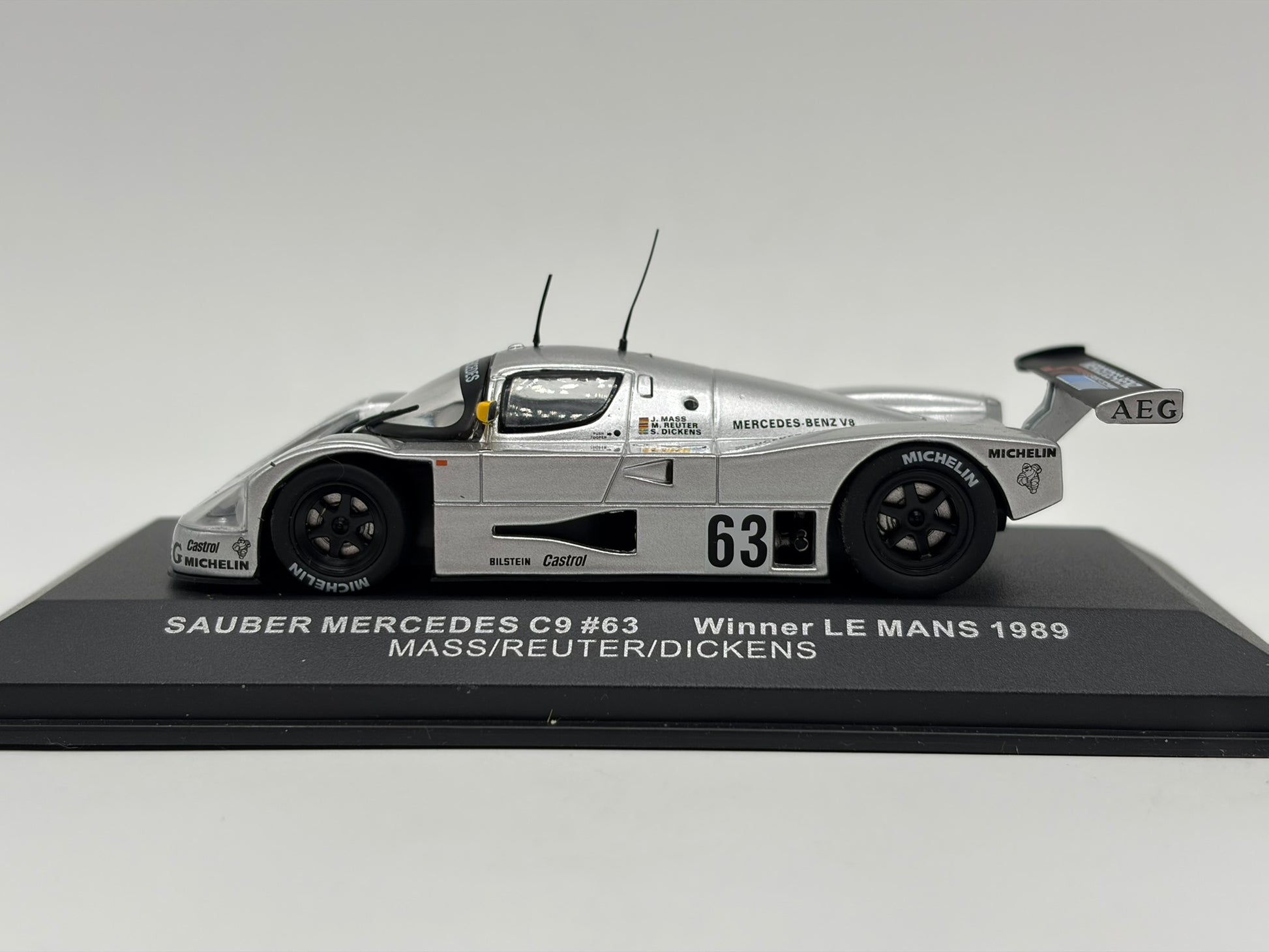 1/43 1989 Sauber Mercedes C9 - Mass / Reuter / Dickens - IXO | Model Le Mans Car