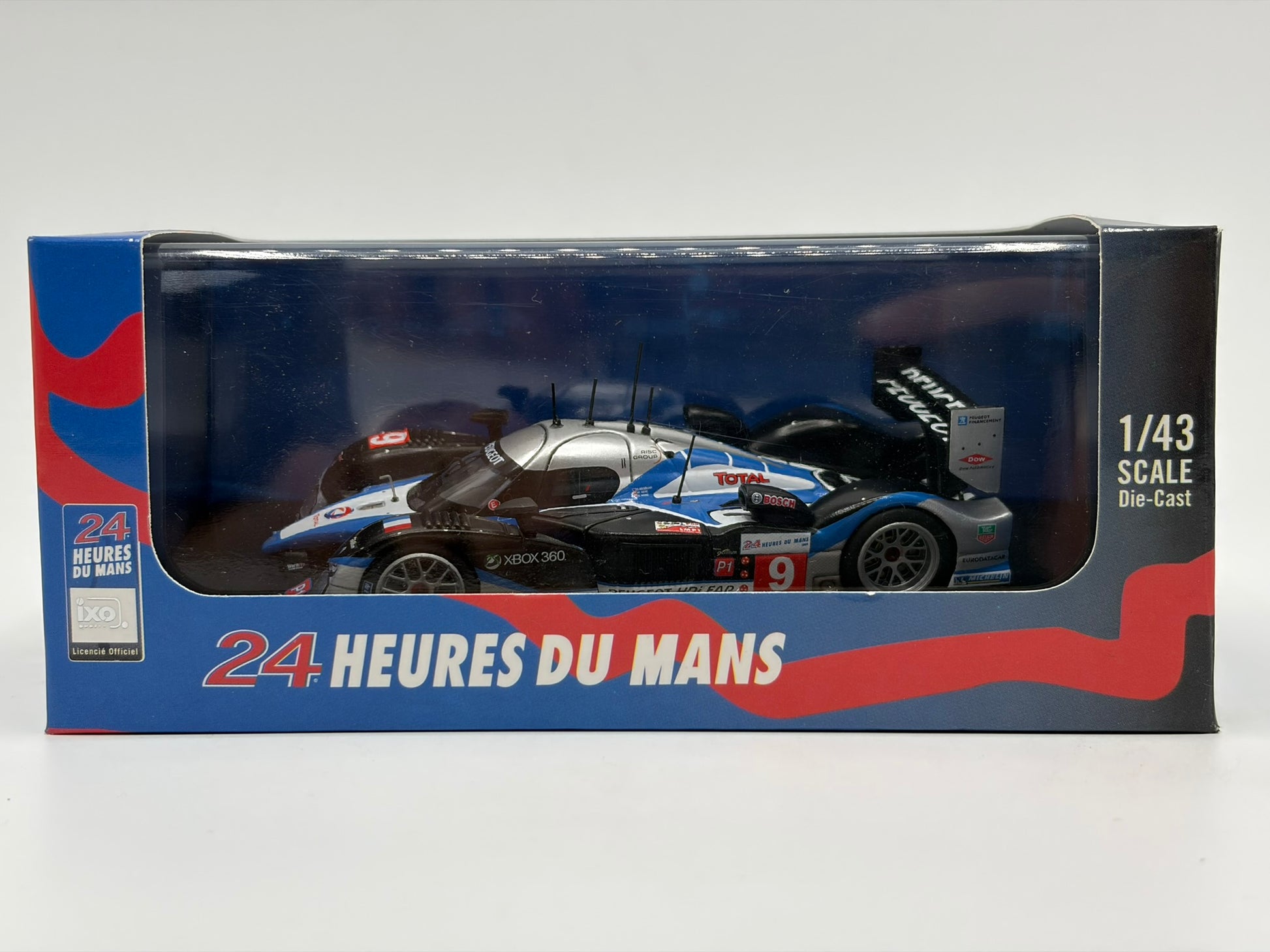 1/43 2009 Peugeot 908 HDI FAP - Brabham / Gene / Wurz - IXO | Model Le Mans Car