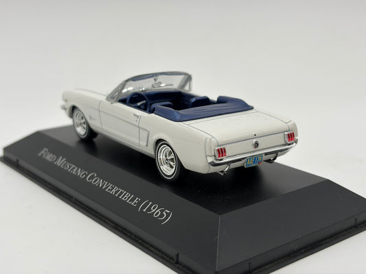 1/43 1965 Ford Mustang Convertible | Model Car | American Car Collection