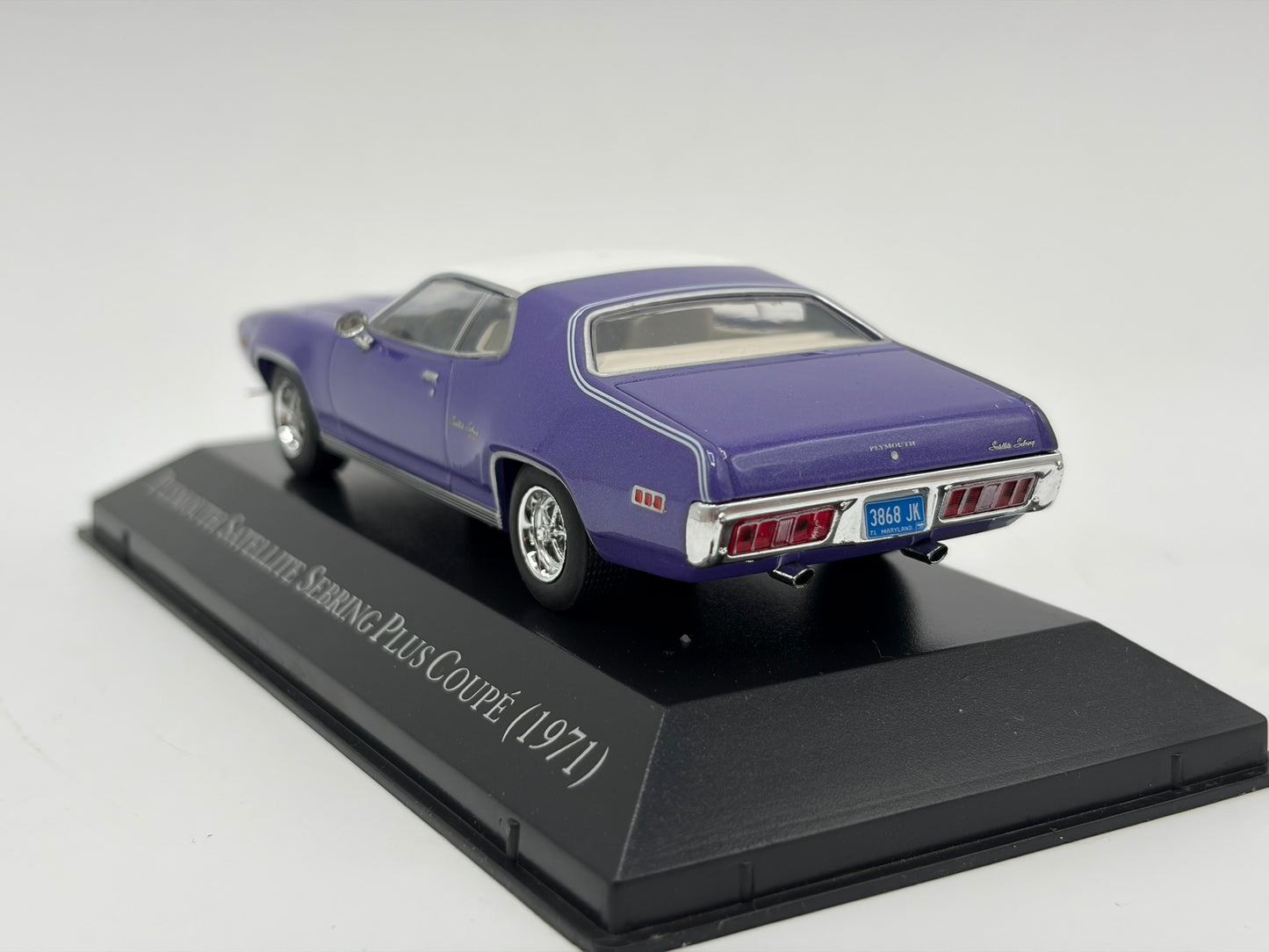 1/43 1971 Plymouth Satellite Sebring Plus Coupe | Model Car | American Car Collection