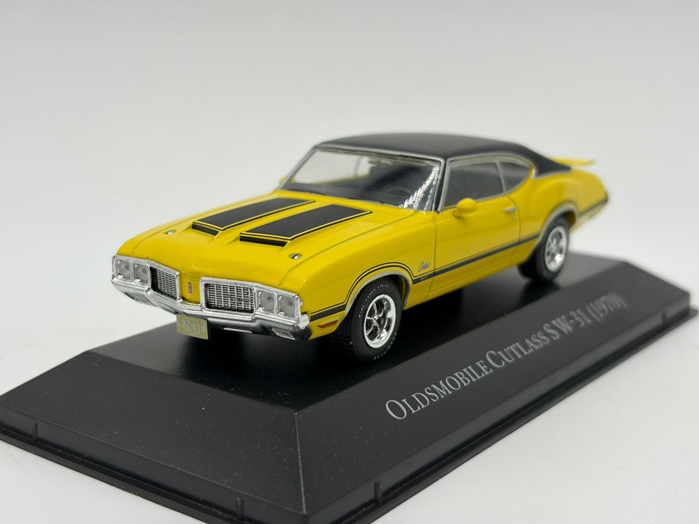 1/43 1970 Oldsmobile Cutlass S W-31 | Model Car | American Car Collection
