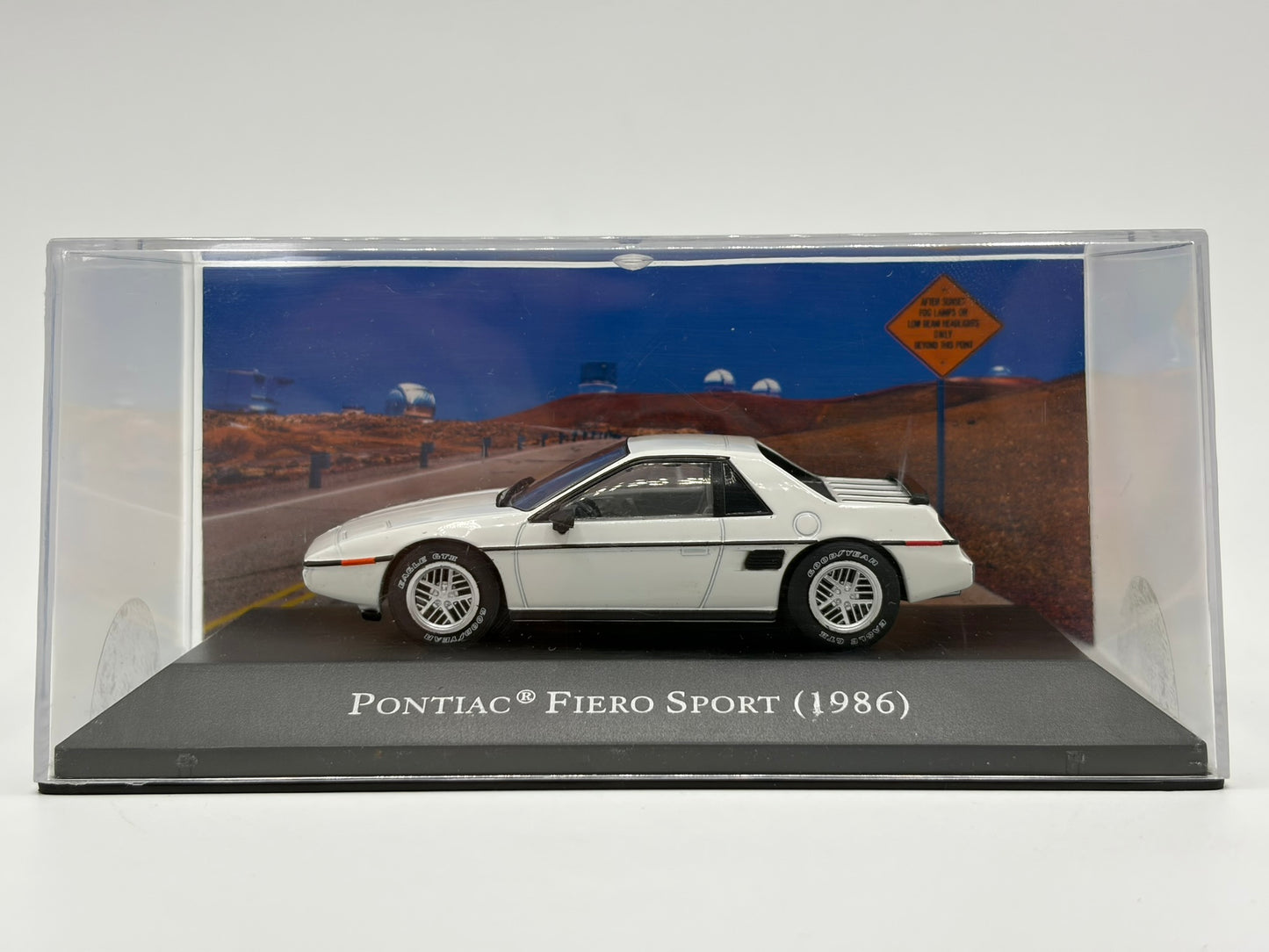 1/43 1986 Pontiac Fiero Sport Coupe | Model Car | American Car Collection