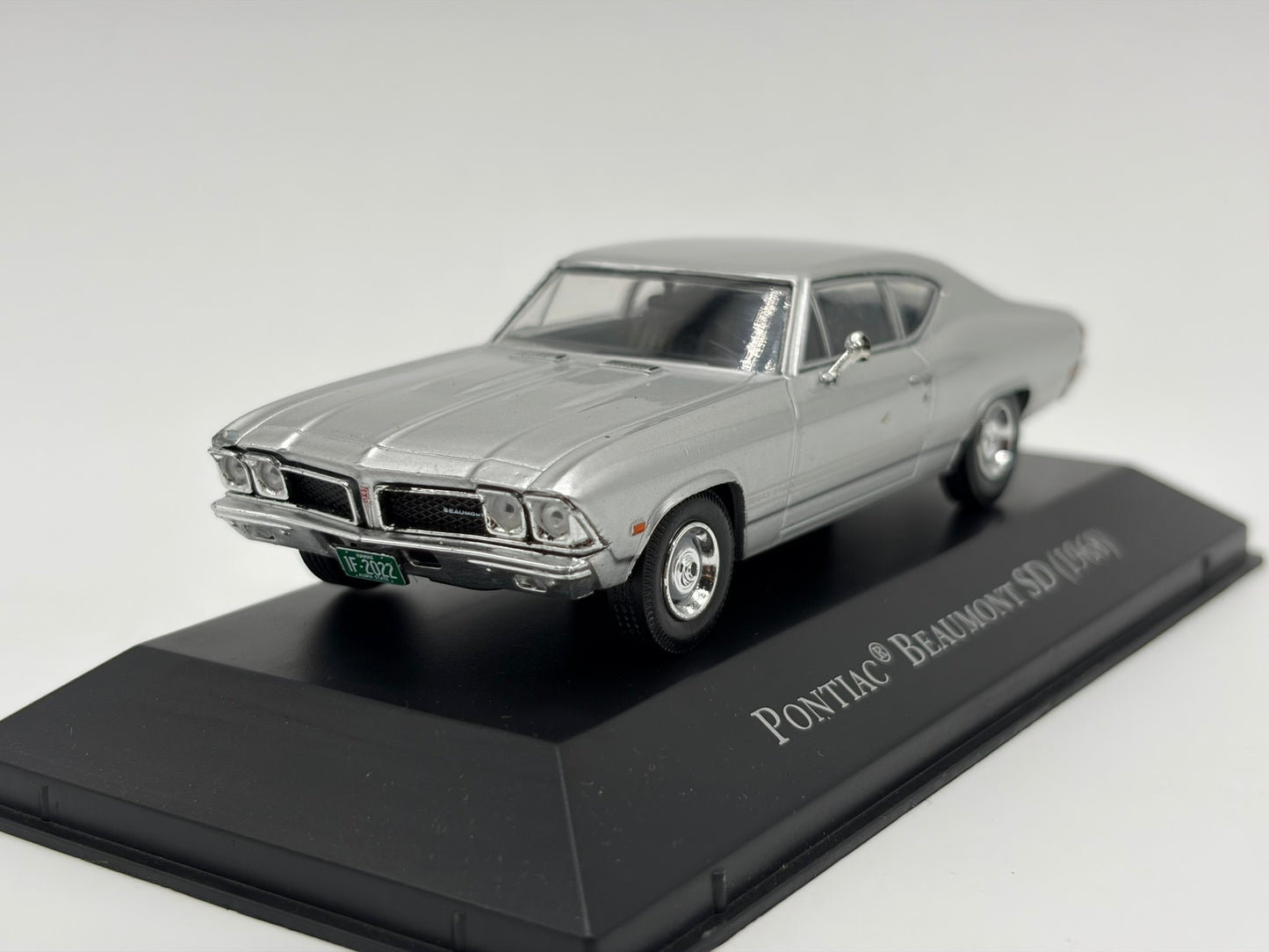 1/43 1968 Pontiac Beaumont SD | Model Car | American Car Collection