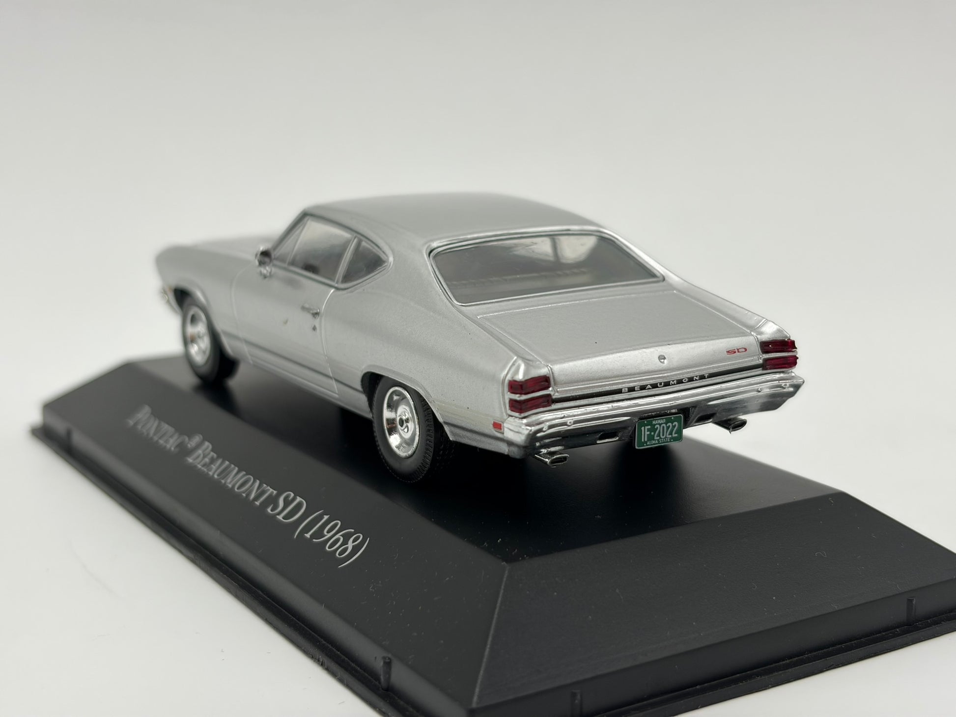 1/43 1968 Pontiac Beaumont SD | Model Car | American Car Collection